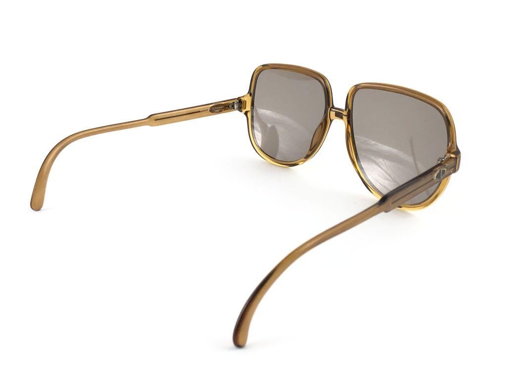 Men's New Vintage Christian Dior Monsieur 2091  Oversized Gold Amber Sunglasses 1970  For Sale