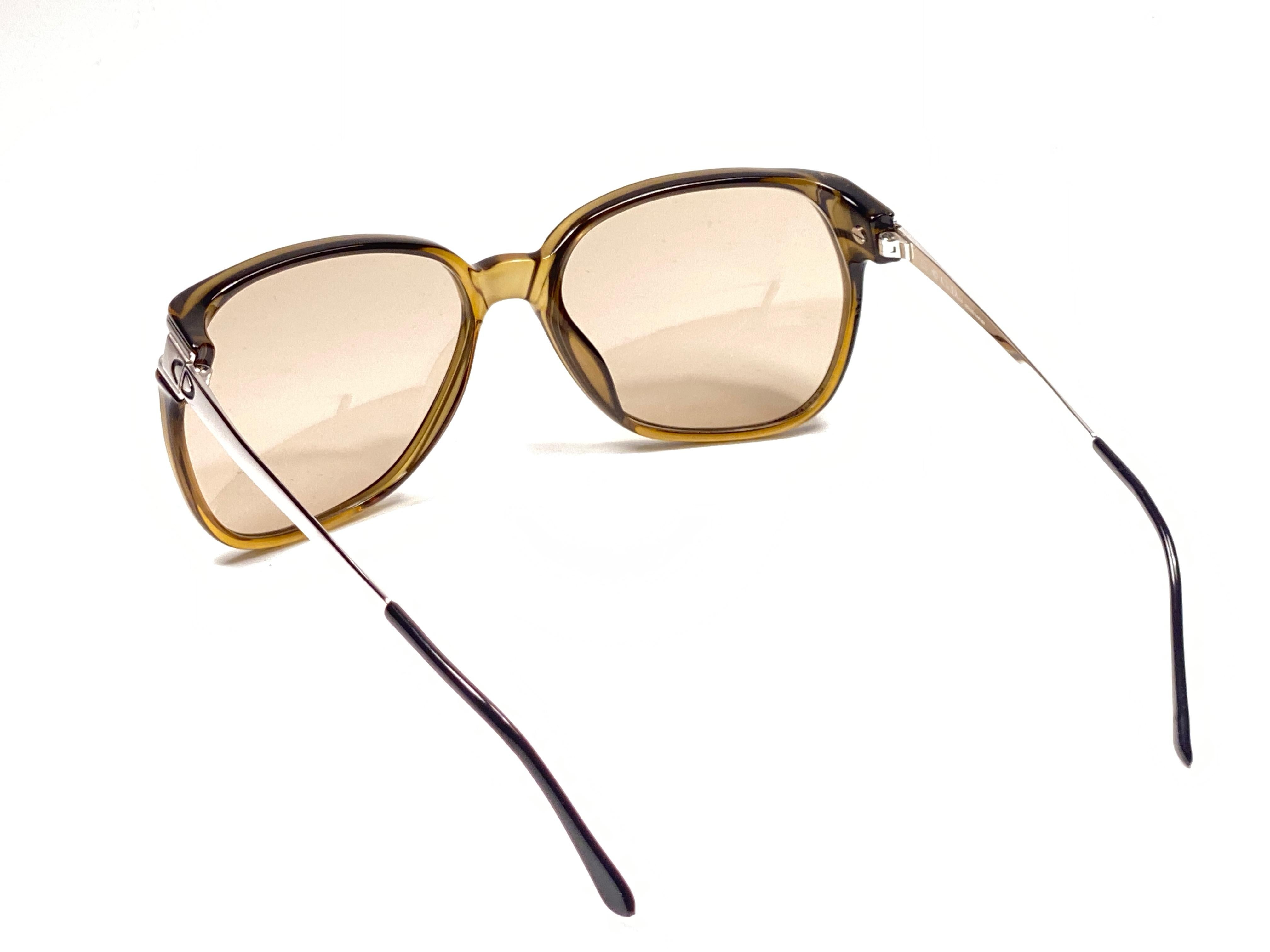 New Vintage Christian Dior Monsieur 2131 Oversized Gold Amber Sunglasses 1970  For Sale 1