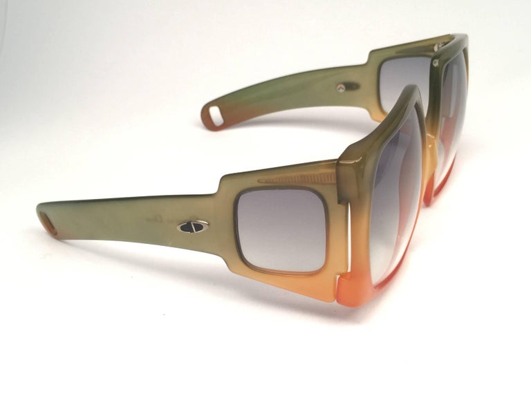 New Vintage Christian Dior Rare D01 Oversized Optyl Sunglasses In New Condition For Sale In Amsterdam, Noord Holland