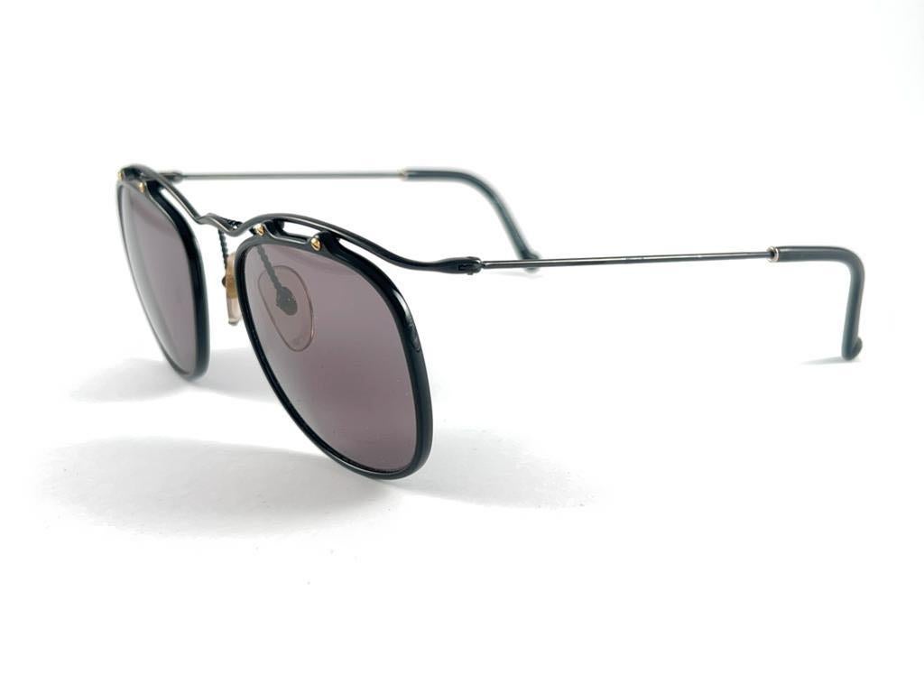 Nouveau Vintage Christian Lacroix 7372 - Lunettes de soleil rondes noires, années 1980, France en vente 5