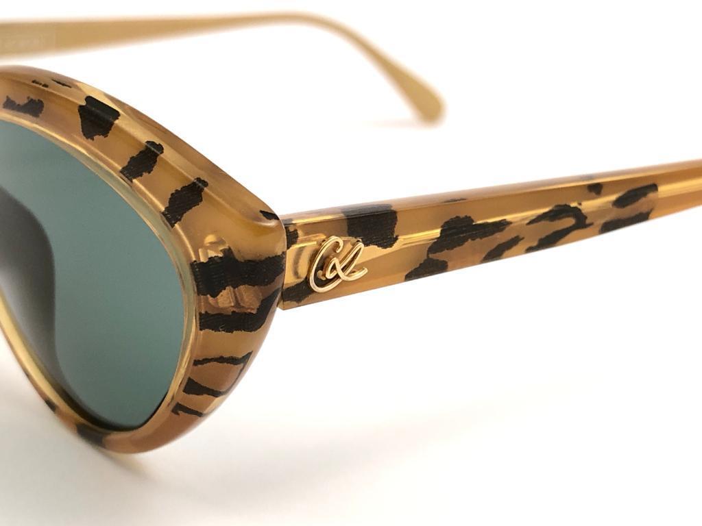Gray New Vintage Christian Lacroix Cat Eye 1980´s Austria Sunglasses