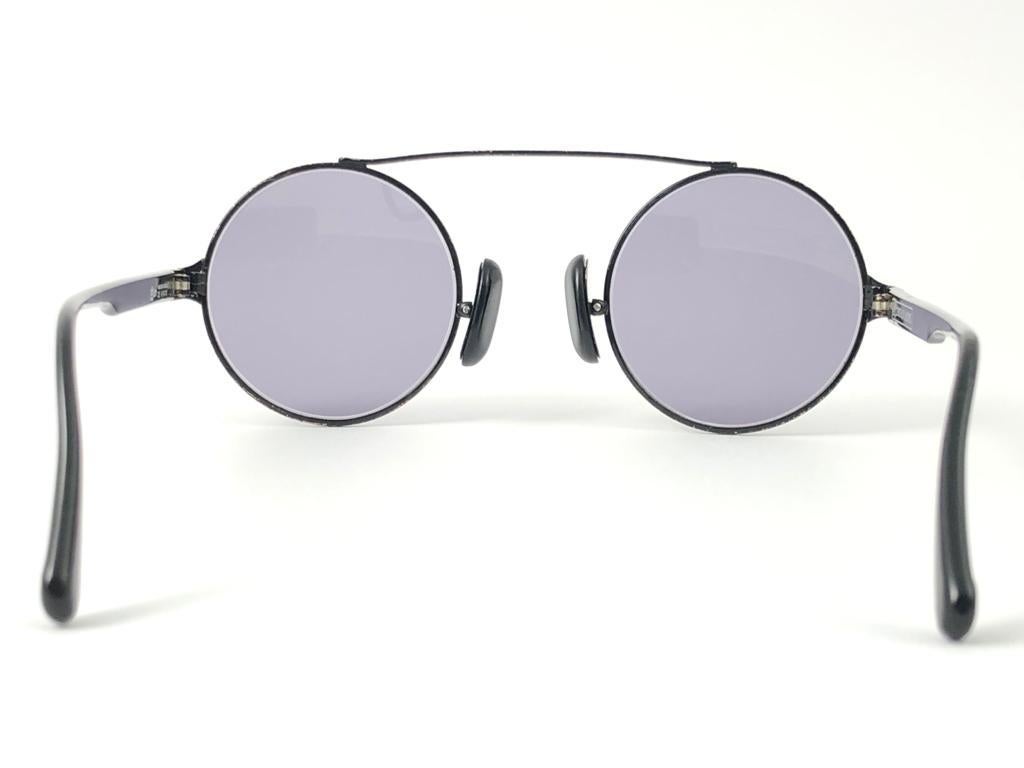 Neu Vintage Christian Lacroix Vintage-Sonnenbrille mit runden schwarzen Akzenten, 1980, Frankreich, Vintage (Schwarz) im Angebot