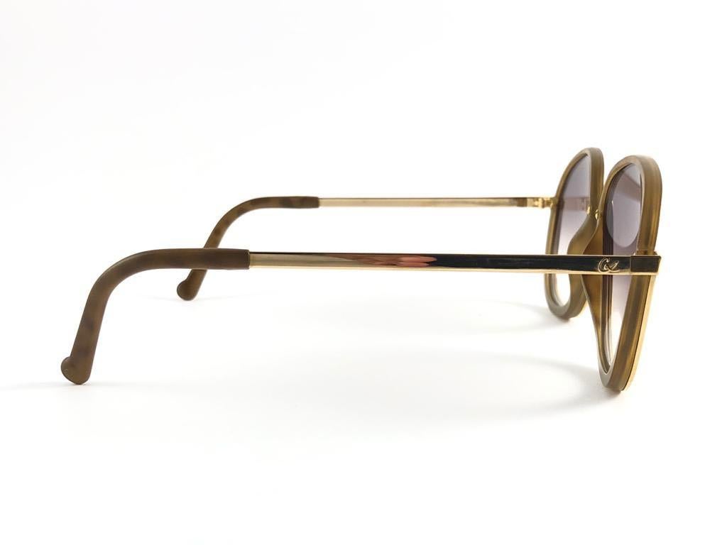 New Vintage Christian Lacroix Tortoise Gold Accents 1980 France Sunglasses In New Condition For Sale In Baleares, Baleares