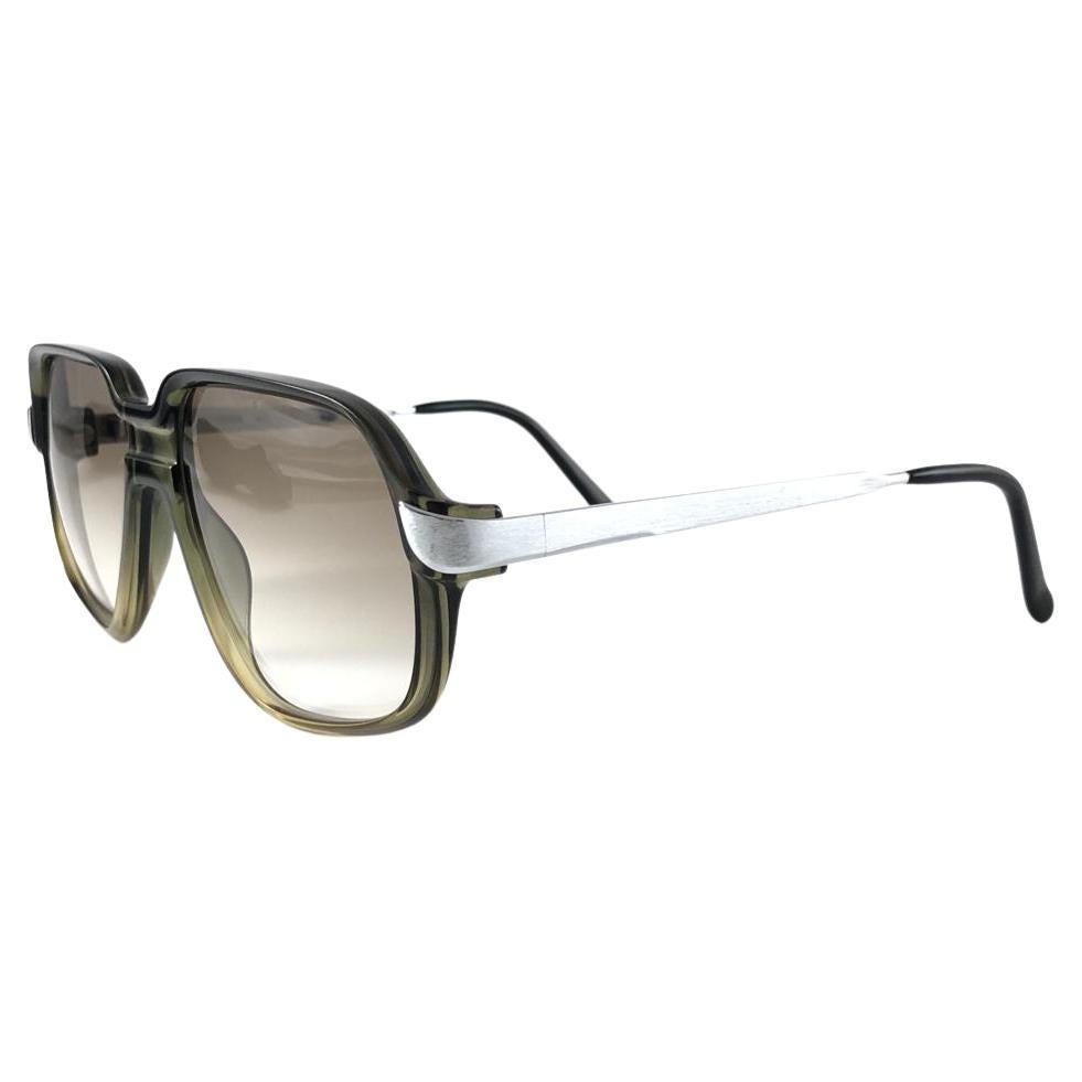 New Vintage Cobra 3010 Green & Silver Optyl Sunglasses