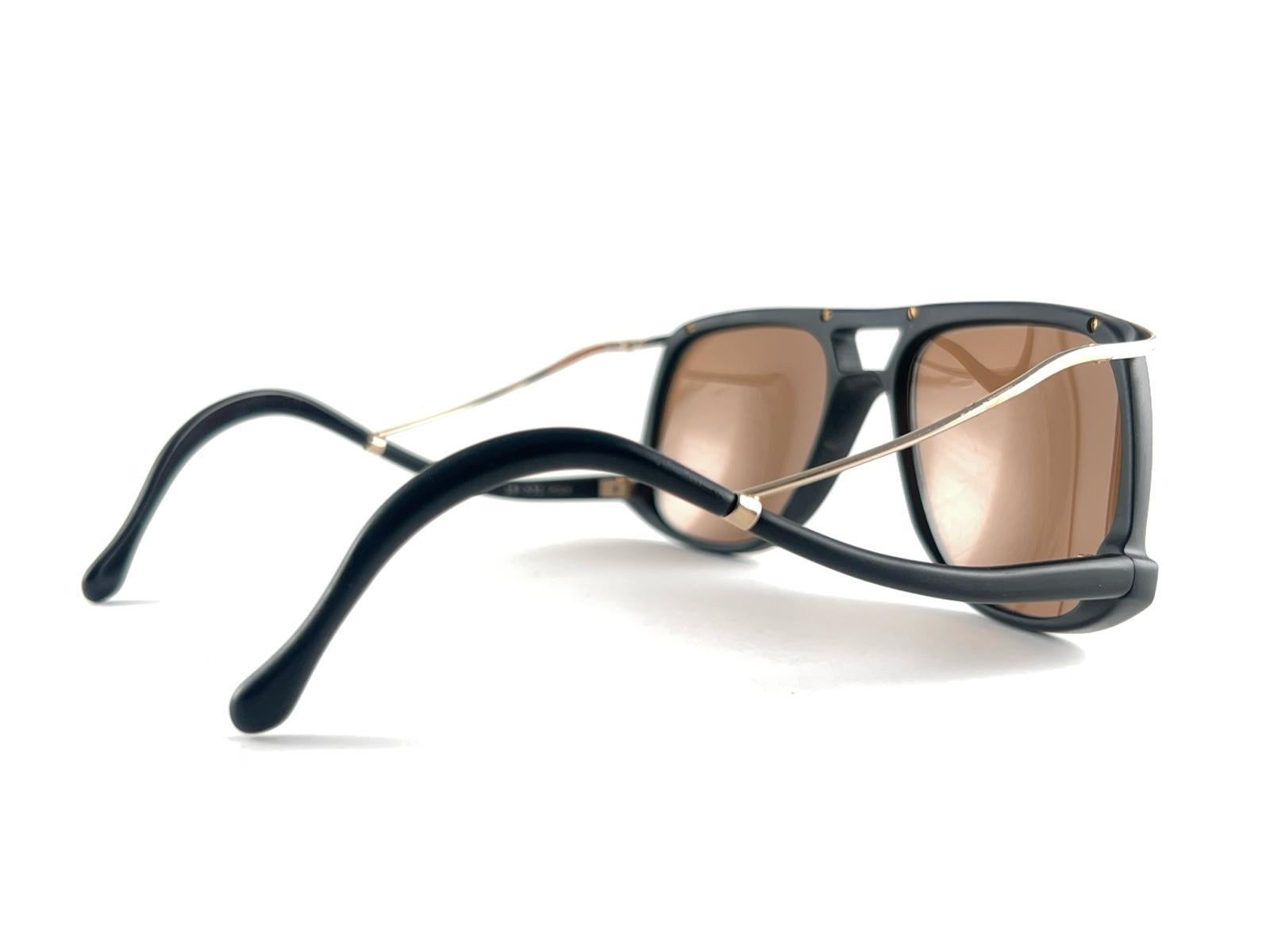Women's or Men's New Vintage Colani Design Black Gold Mirror Lenses Italy 1980's Sunglasses   For Sale