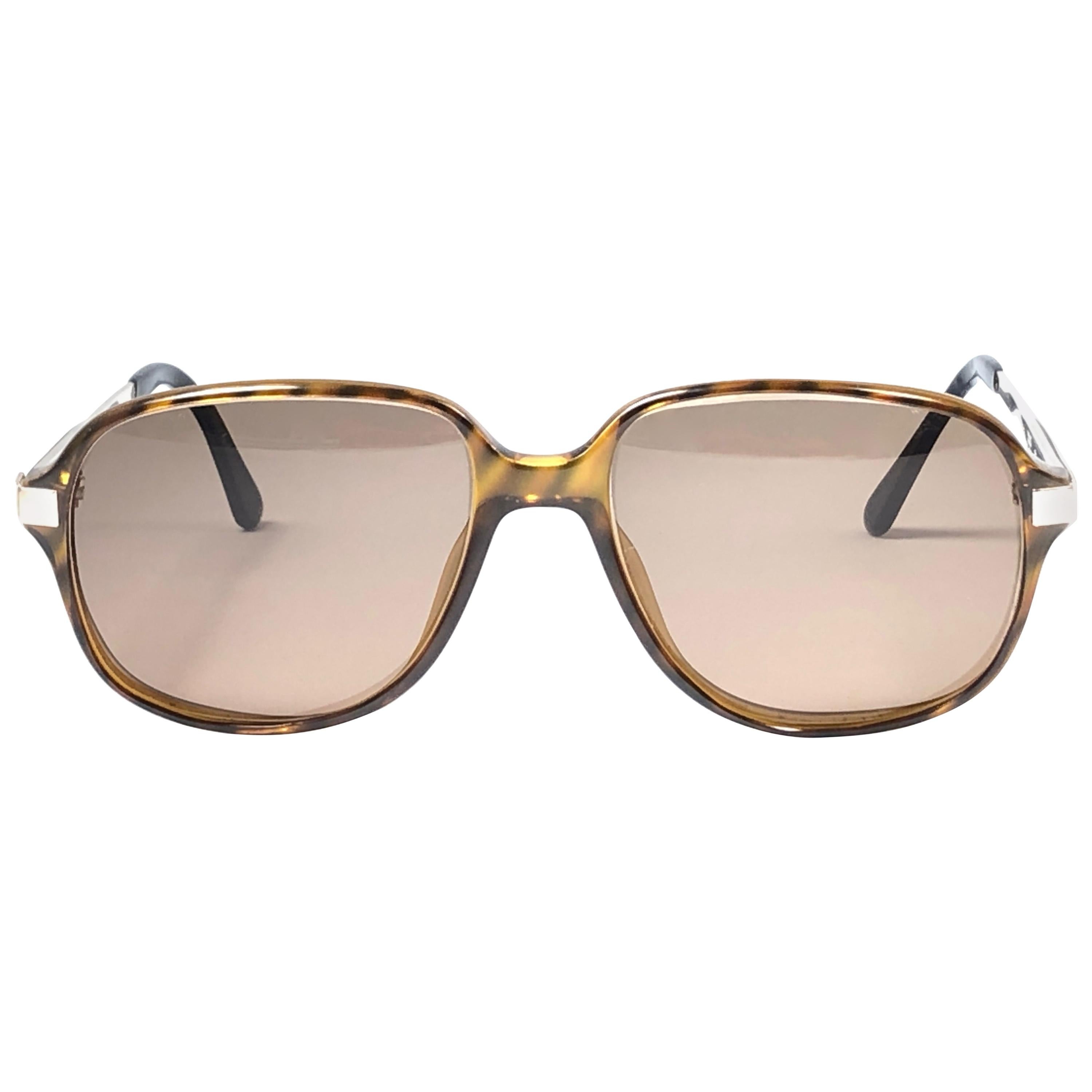 Neu, Vintage Dunhill 6047, Sonnenbrille mit echten Holzbesatz und Linsen, Österreich