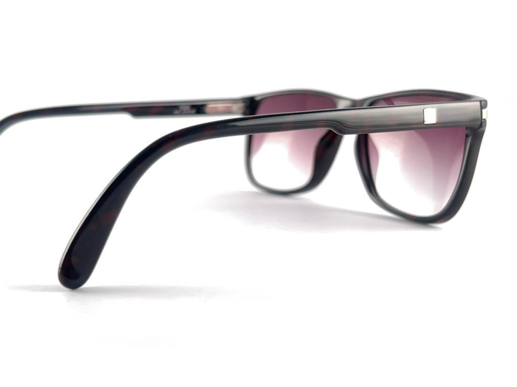 New Vintage Dunhill 6055 Tortoise Frame Gradient Lenses Sunglasses 80's Austria en vente 2