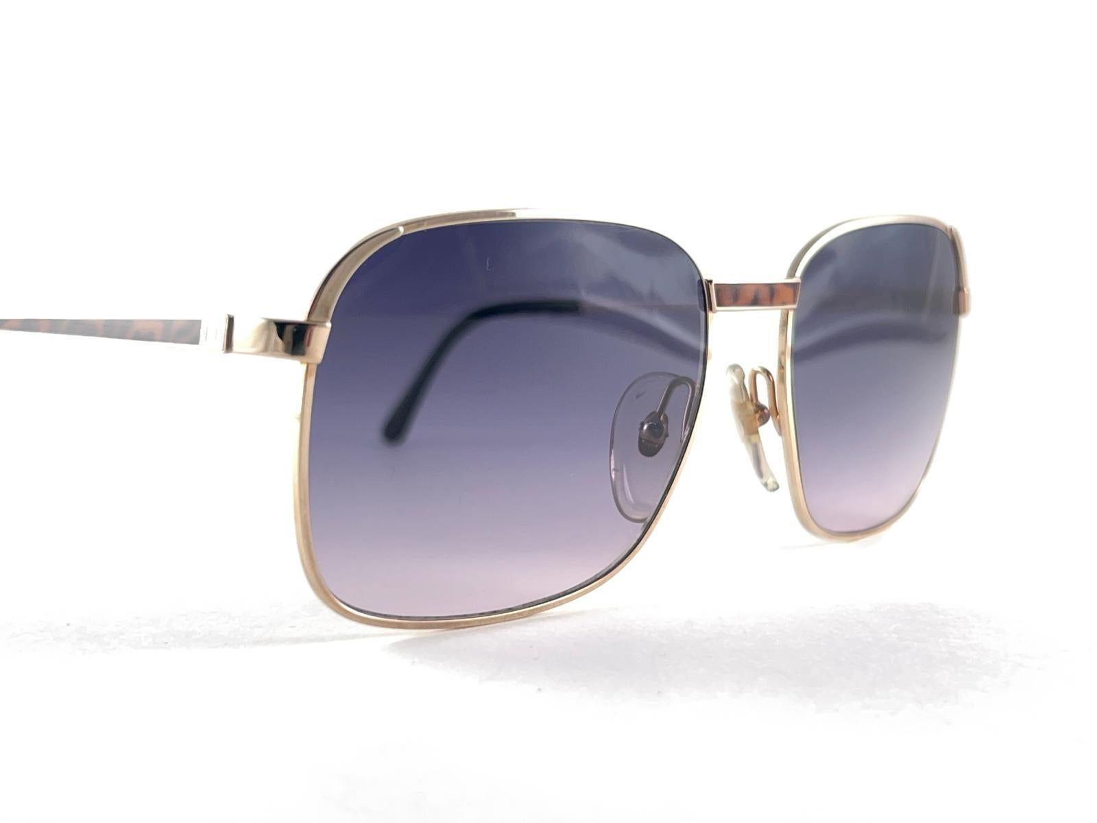 New Vintage Dunhill 6087 Real Horn Trims Details Frame Sunglasses 1980's Austria In Excellent Condition For Sale In Baleares, Baleares