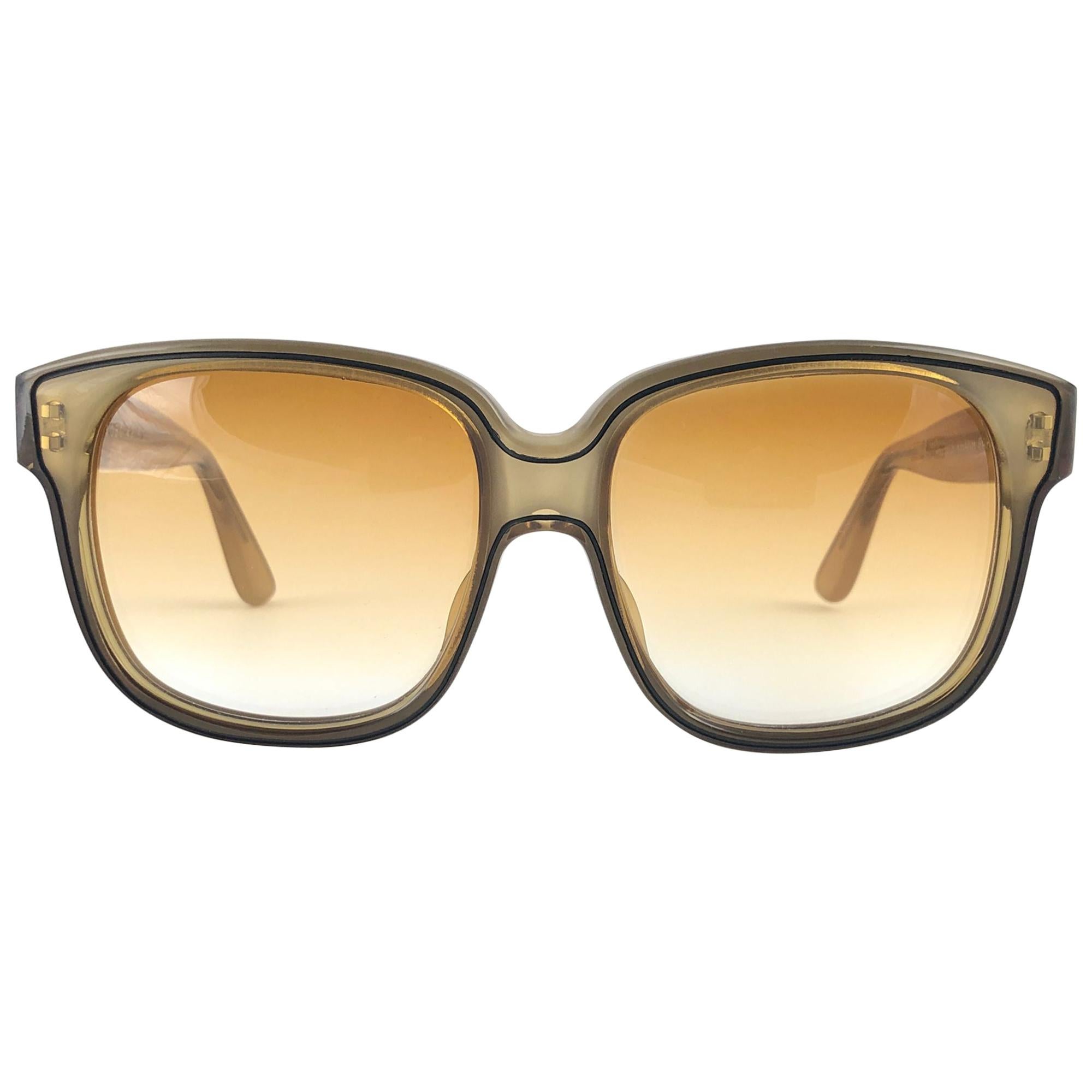 New Vintage Emanuelle Khanh Paris 8080 Honey Gradient lenses Sunglasses France