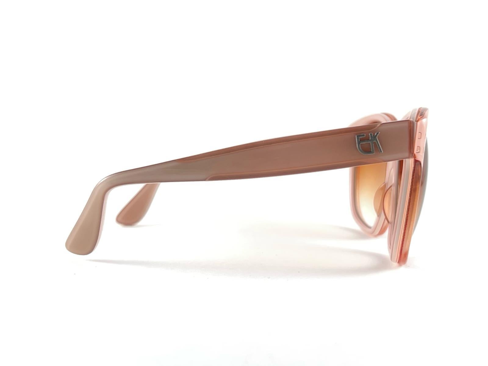 New Vintage Emmanuelle Khanh 8080 62 Pink Oversized 70's France Sunglasses en vente 2