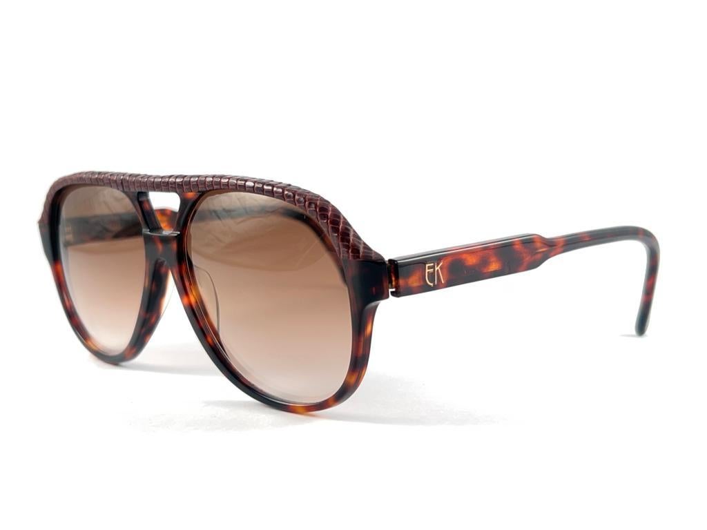 New Vintage Emmanuelle Khanh Lizard Leather Pilot 70'S France Sunglasses In New Condition For Sale In Baleares, Baleares