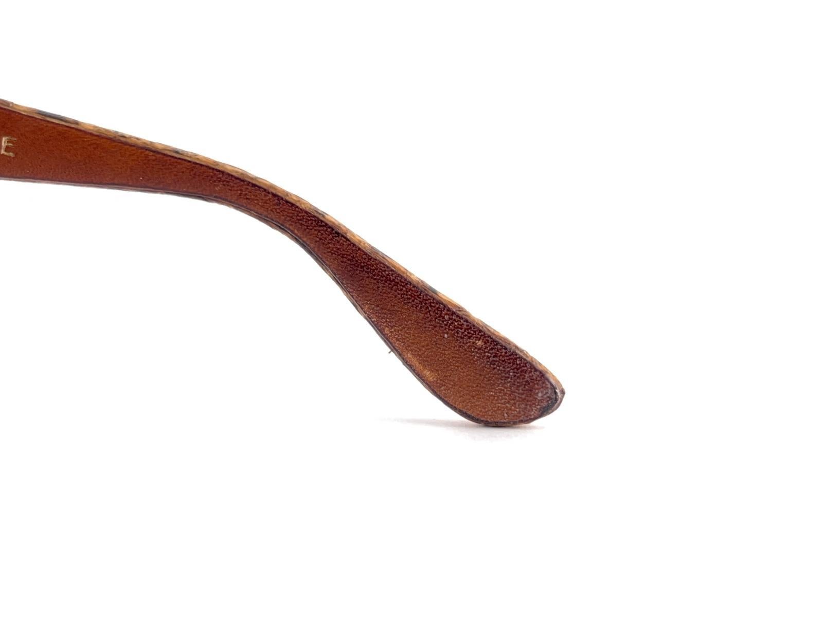 New Vintage Emmanuelle Khanh Veritable 1970's France Sunglasses en vente 7