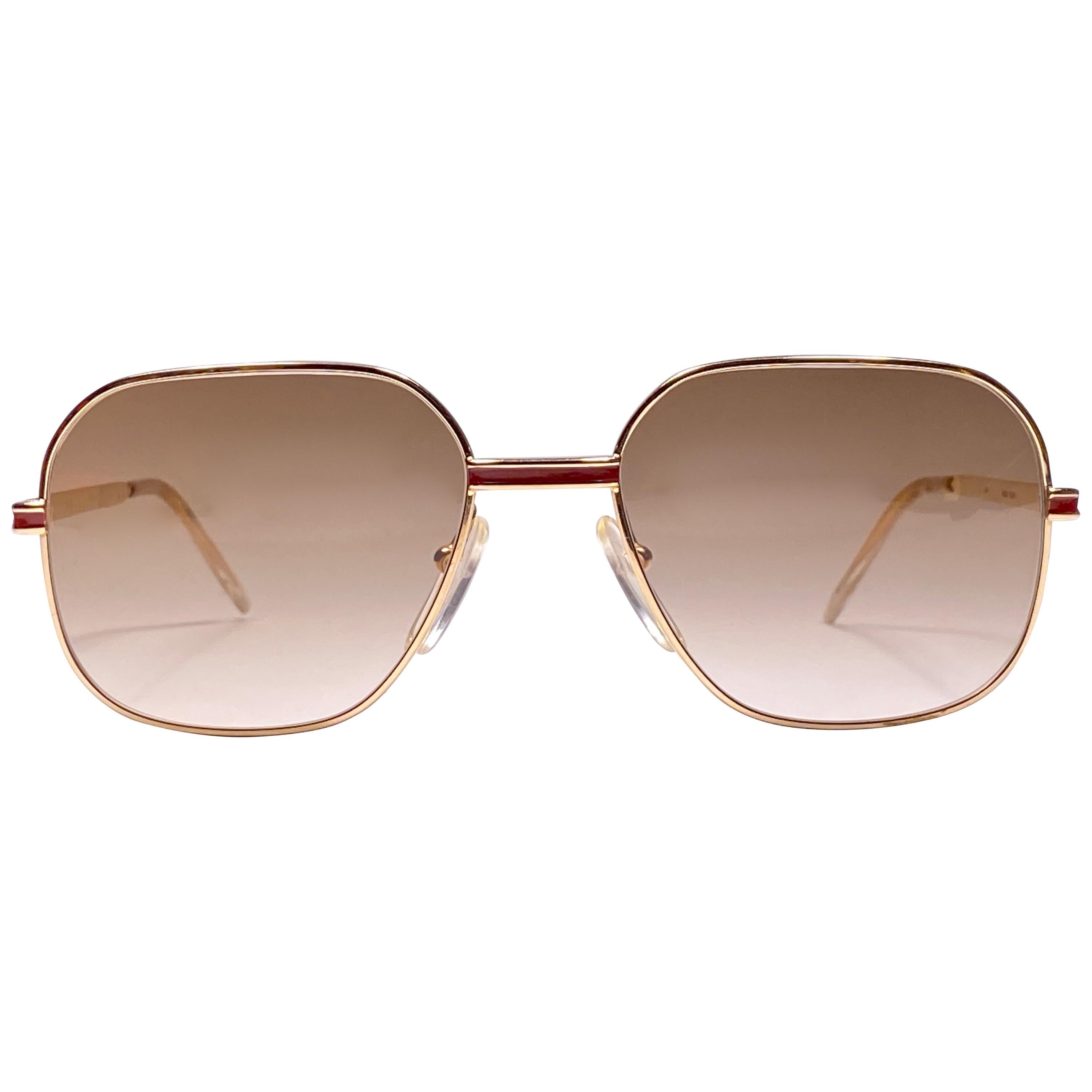 New Vintage Essilor Gold Brown Gradient Lenses France 1970's Sunglasses   For Sale