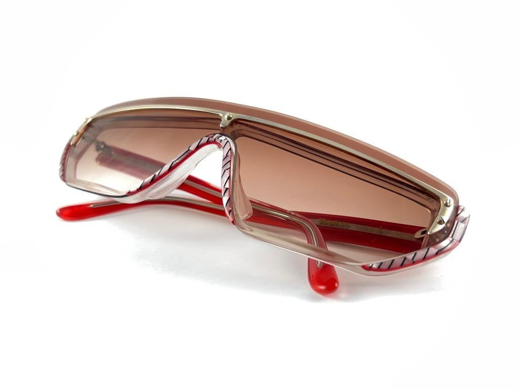 New Vintage Essilor Screen Shield Zephyr Gradient lenses 1970's Sunglasses   en vente 12