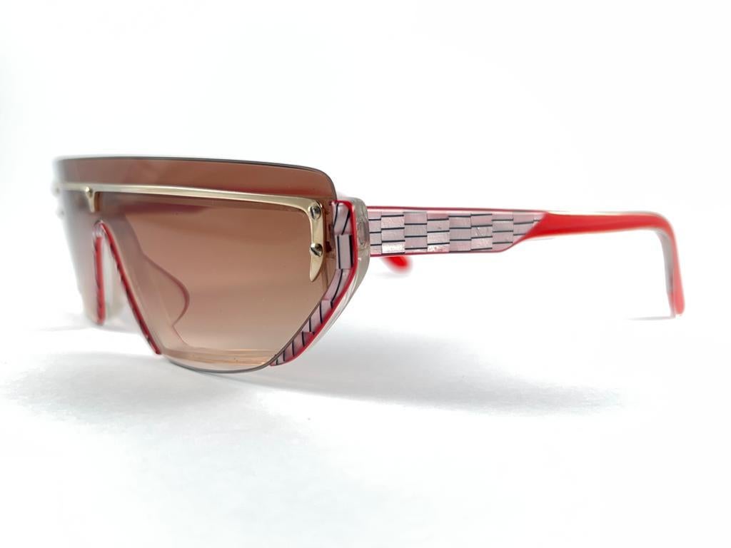 New Vintage Essilor Screen Shield Zephyr Gradient lenses 1970's Sunglasses   en vente 1