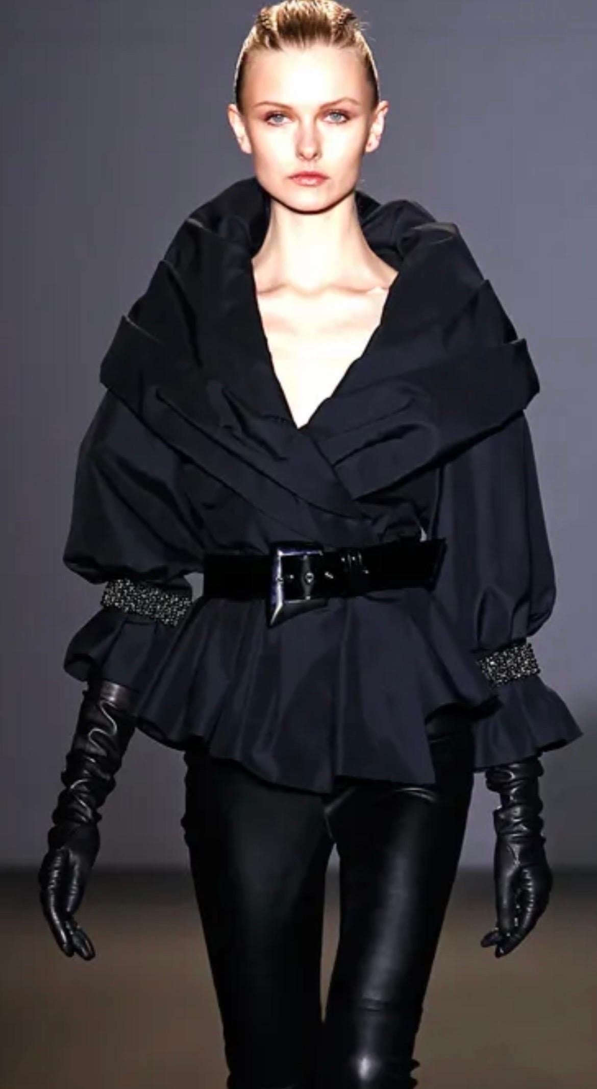 New Vintage FW 2011 Andrew Gn Crystal Embellished Black Evening Blazer Jacket 42 In New Condition In Montgomery, TX