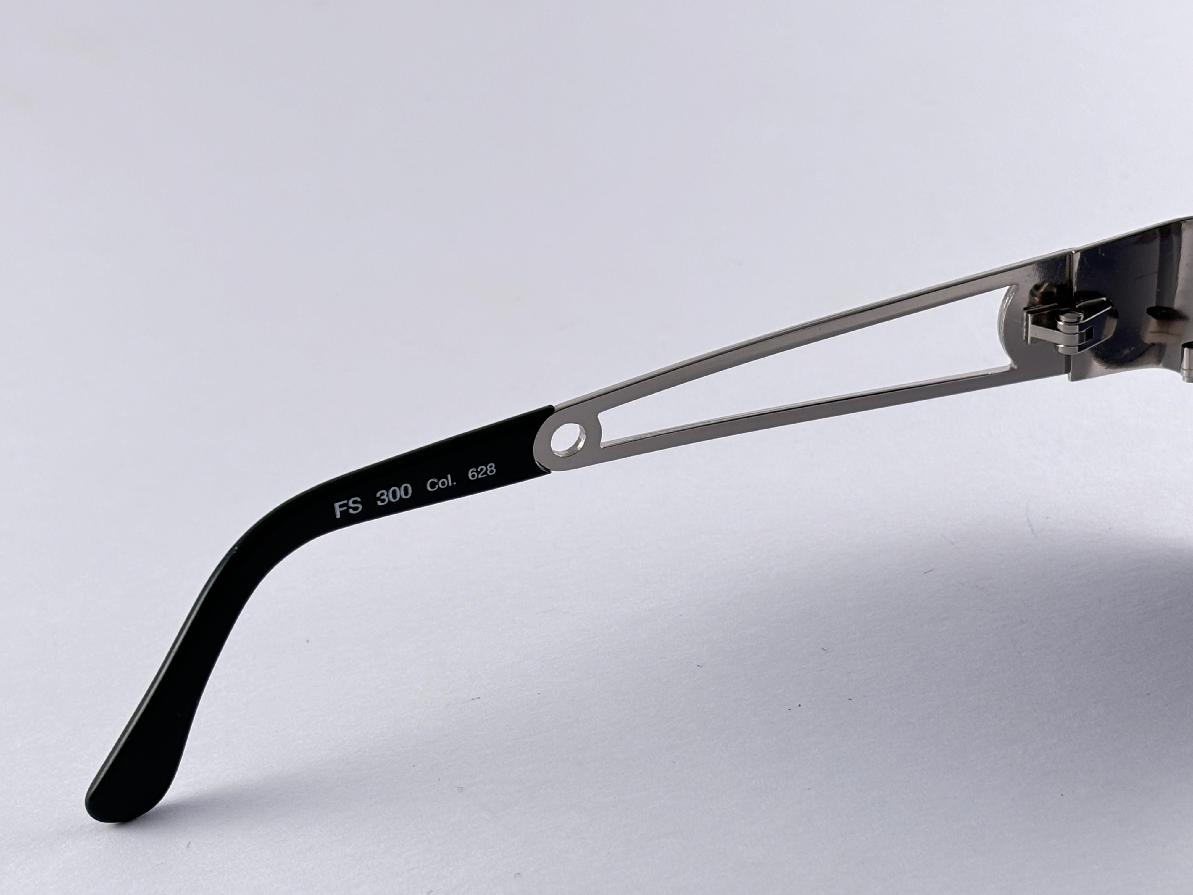 Nouveau Vintage Fendi FS 300 Argent  & Black Oval 1990 Lunettes de soleil Made in Italy Neuf - En vente à Baleares, Baleares