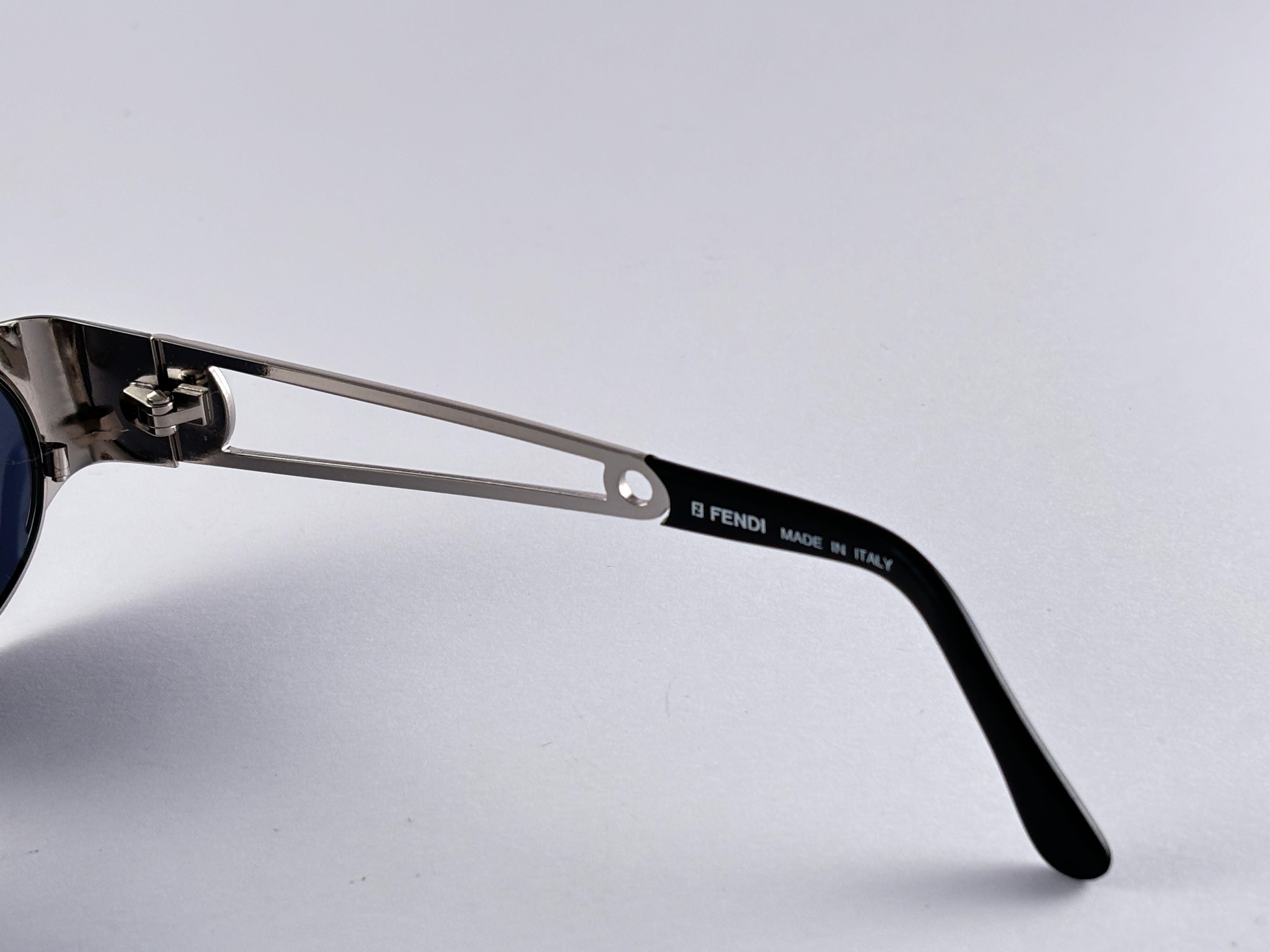 Nouveau Vintage Fendi FS 300 Argent  & Black Oval 1990 Lunettes de soleil Made in Italy Unisexe en vente