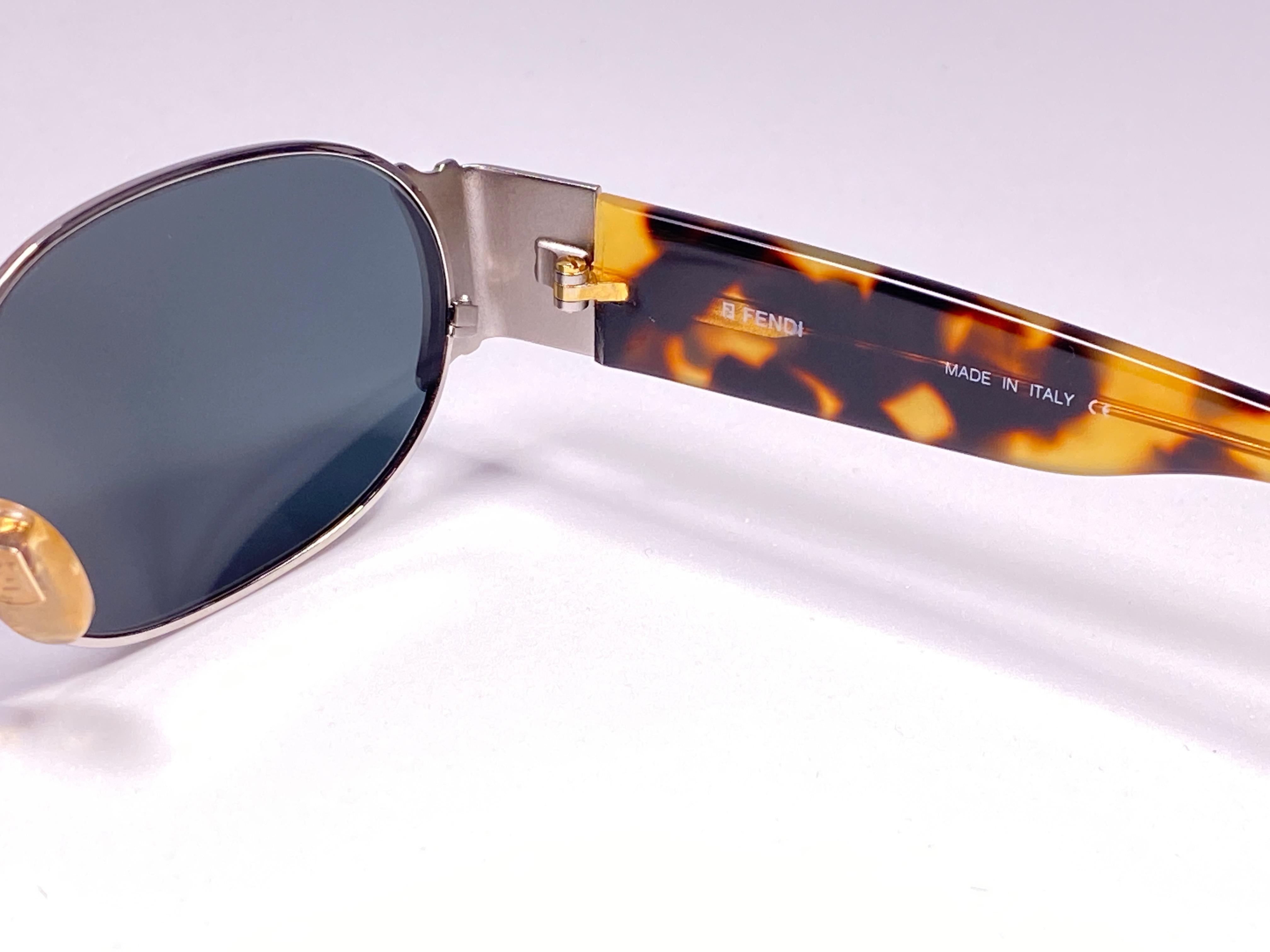 New Vintage Fendi FS253 Tortoise & Silver Large 1990 Sunglasses Made in Italy In New Condition In Baleares, Baleares