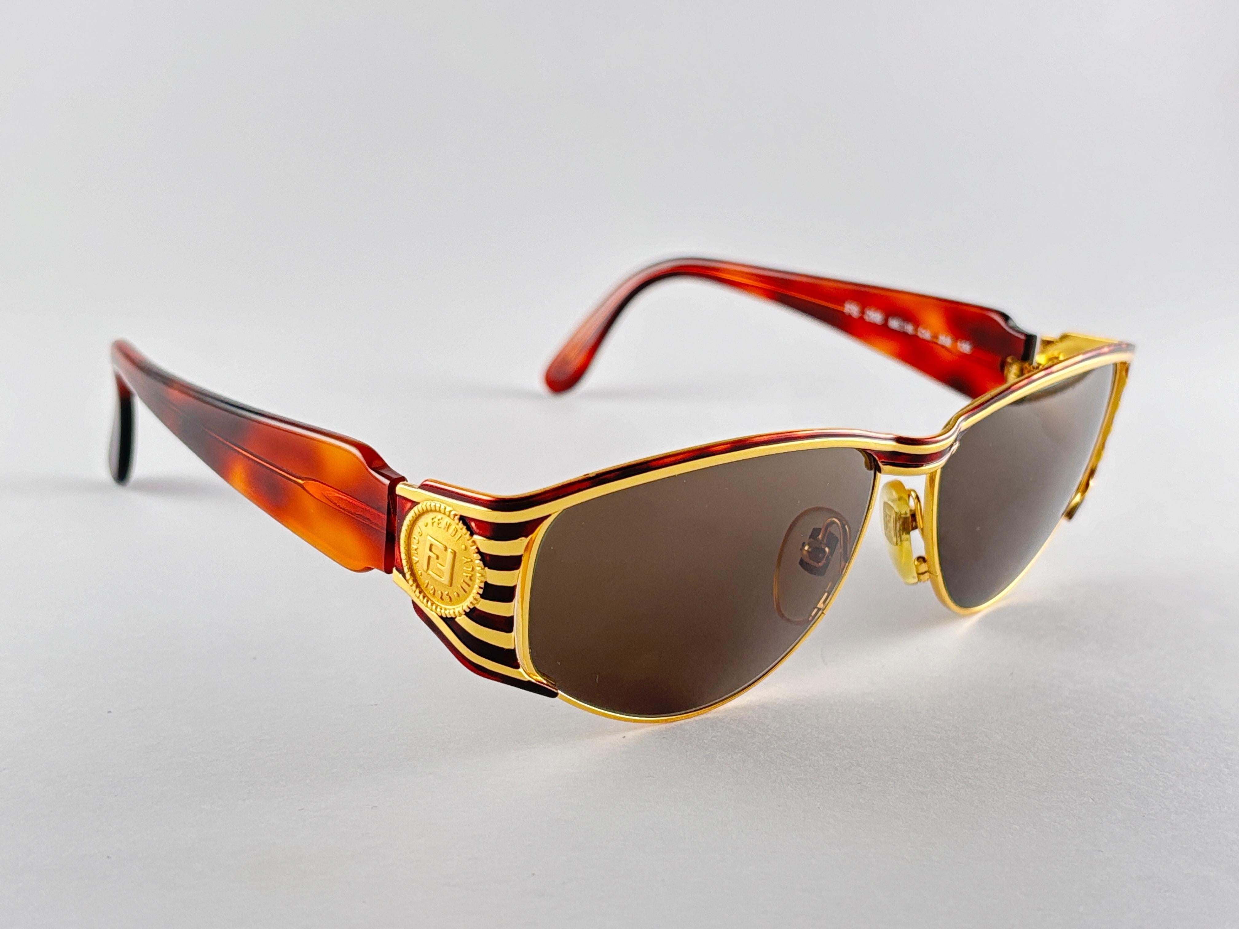 New Vintage Fendi FS298 Mask Tortoise & Gold Large 1990 Sunglasses Made in Italy For Sale 3