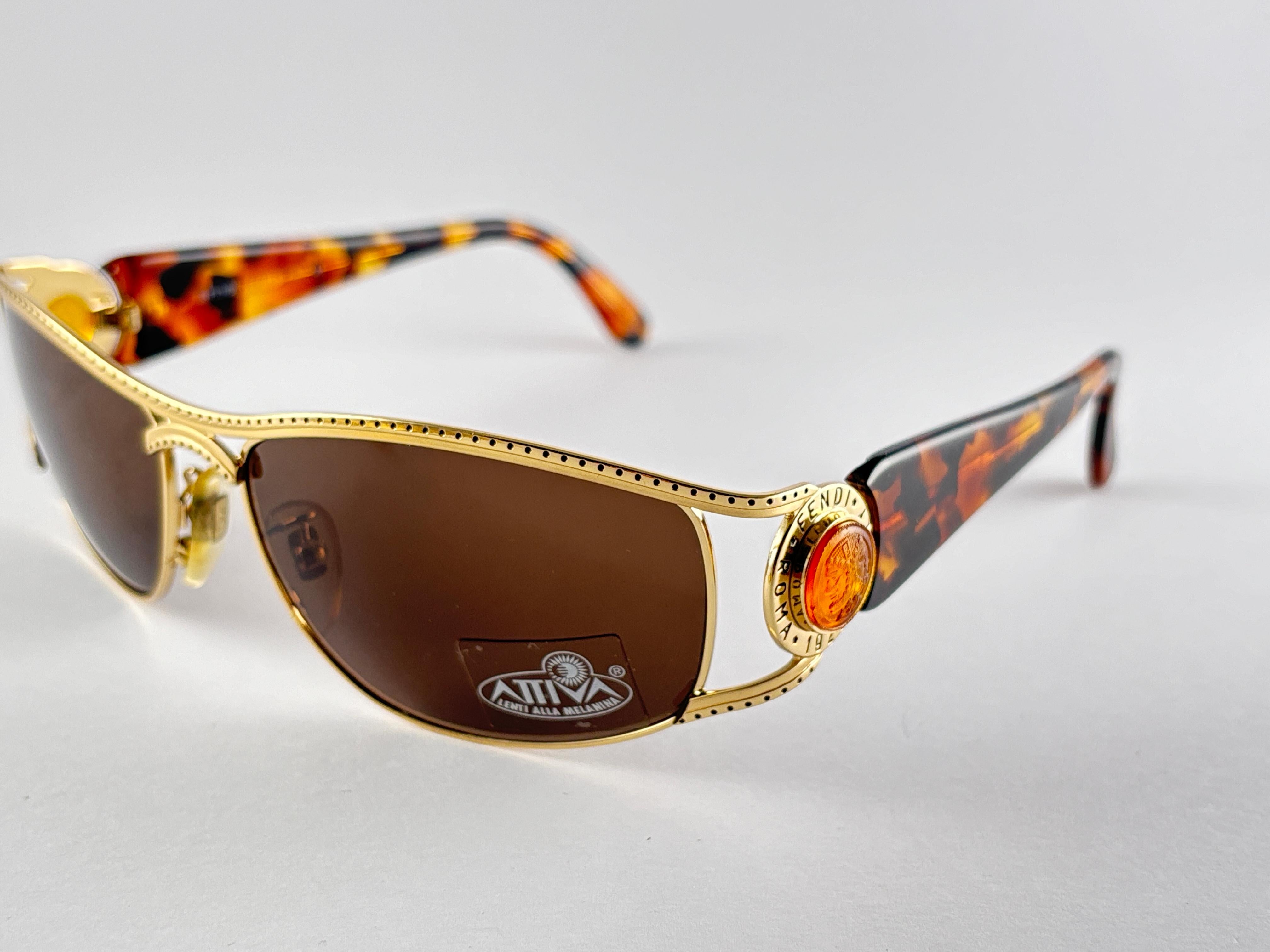 Women's or Men's New Vintage Fendi SL7025 Mask Tortoise & Gold Large 1990 Sunglasses Italy For Sale