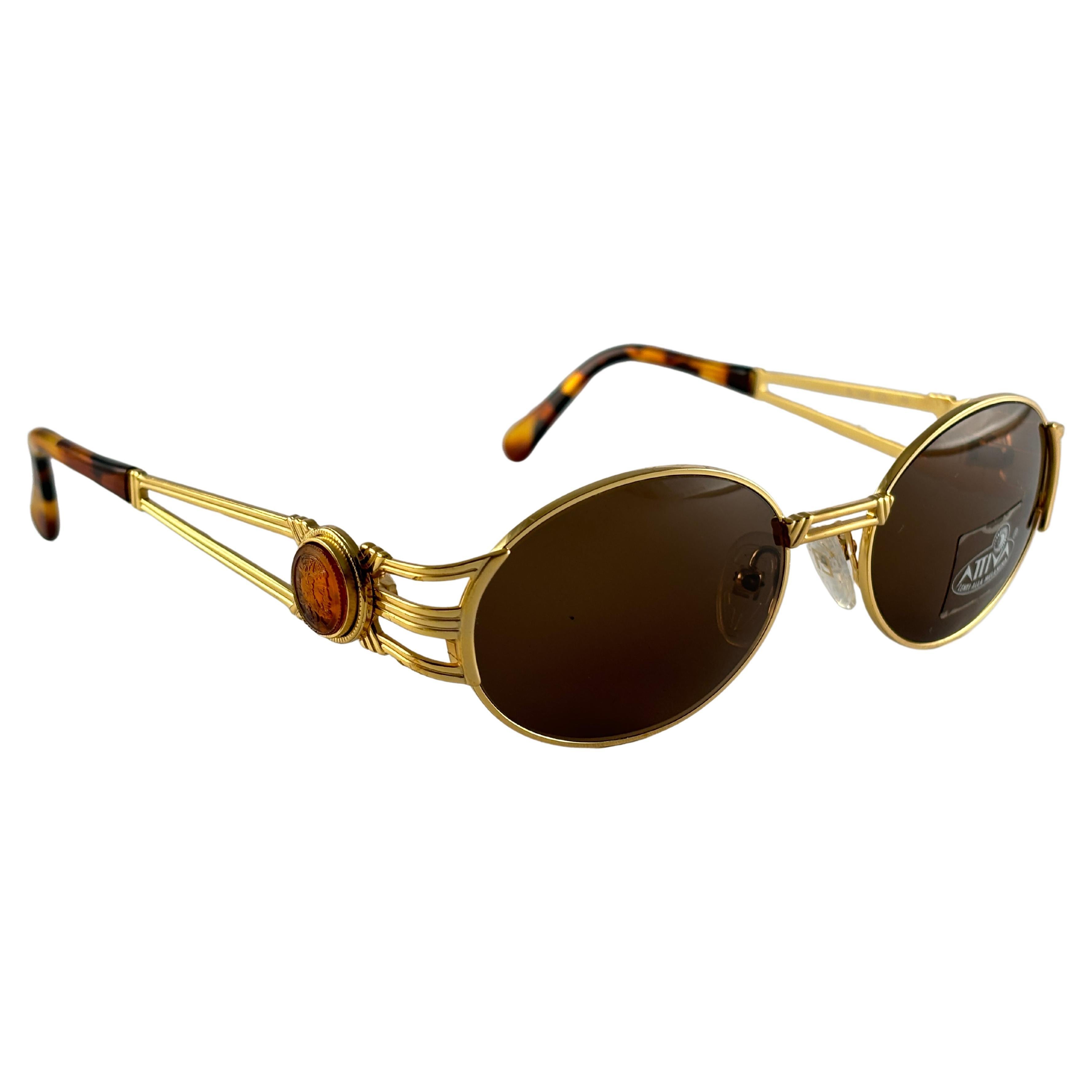 New Vintage Fendi SL7035 Gold Oval 1990 Sunglasses Made in Italy For Sale