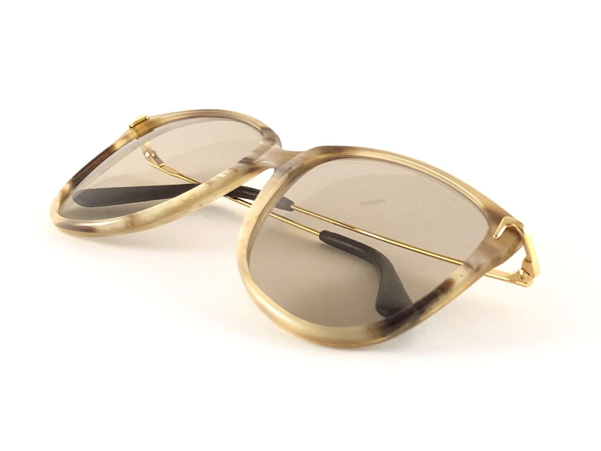 Beige Nouvelles lunettes de lecture vintage en corne véritable et cadre en cuir avec cadre RX en vente