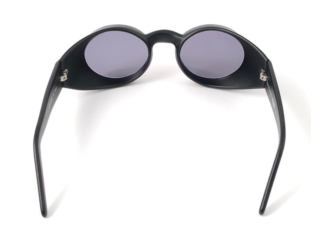 New Vintage Gianfranco Ferré 328 Black Matte Gold Lenses 1990 Italy Sunglasses 4