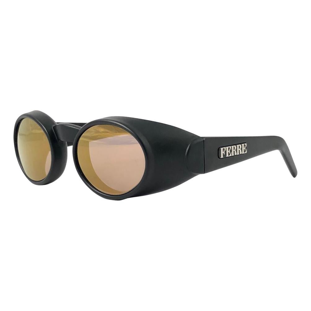 New Vintage Gianfranco Ferré 328 Black Matte Gold Lenses 1990 Italy Sunglasses