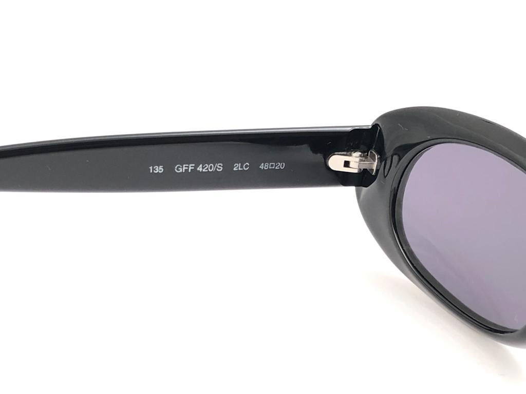 New Vintage Gianfranco Ferré 420 Sleek Black 1990  Made in Italy Sunglasses 1