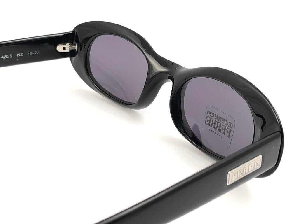 New Vintage Gianfranco Ferré 420 Sleek Black 1990  Made in Italy Sunglasses 4