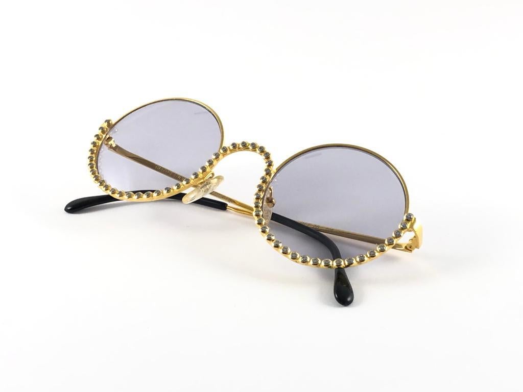 New Vintage Gianfranco Ferré GF76 Rhinestones Round 1990 Italy Sunglasses In New Condition In Baleares, Baleares