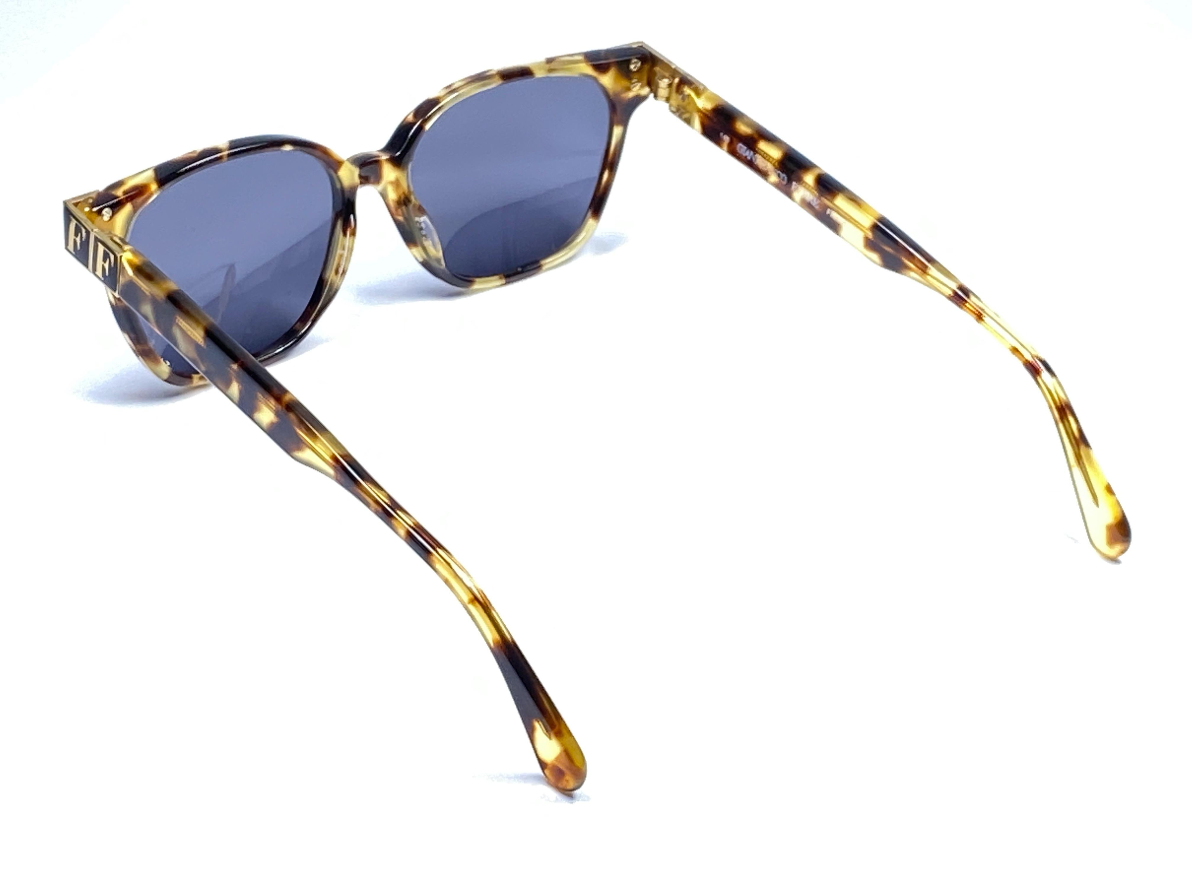 New Vintage Gianfranco Ferré GFF 105 Gold / Tortoise 1990 Italy Sunglasses For Sale 1