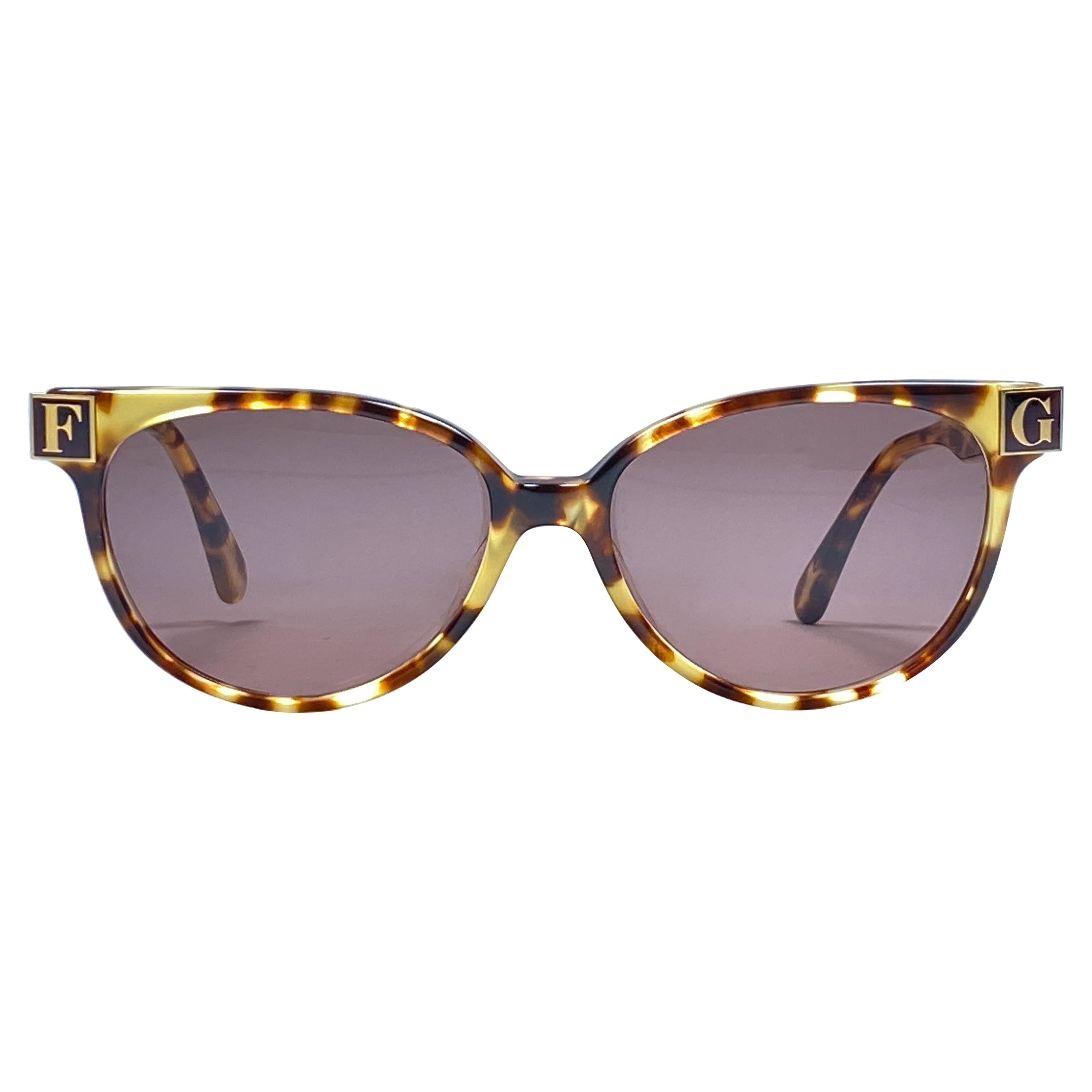 New Vintage Gianfranco Ferré GFF 105 Gold / Tortoise 1990 Italy Sunglasses For Sale