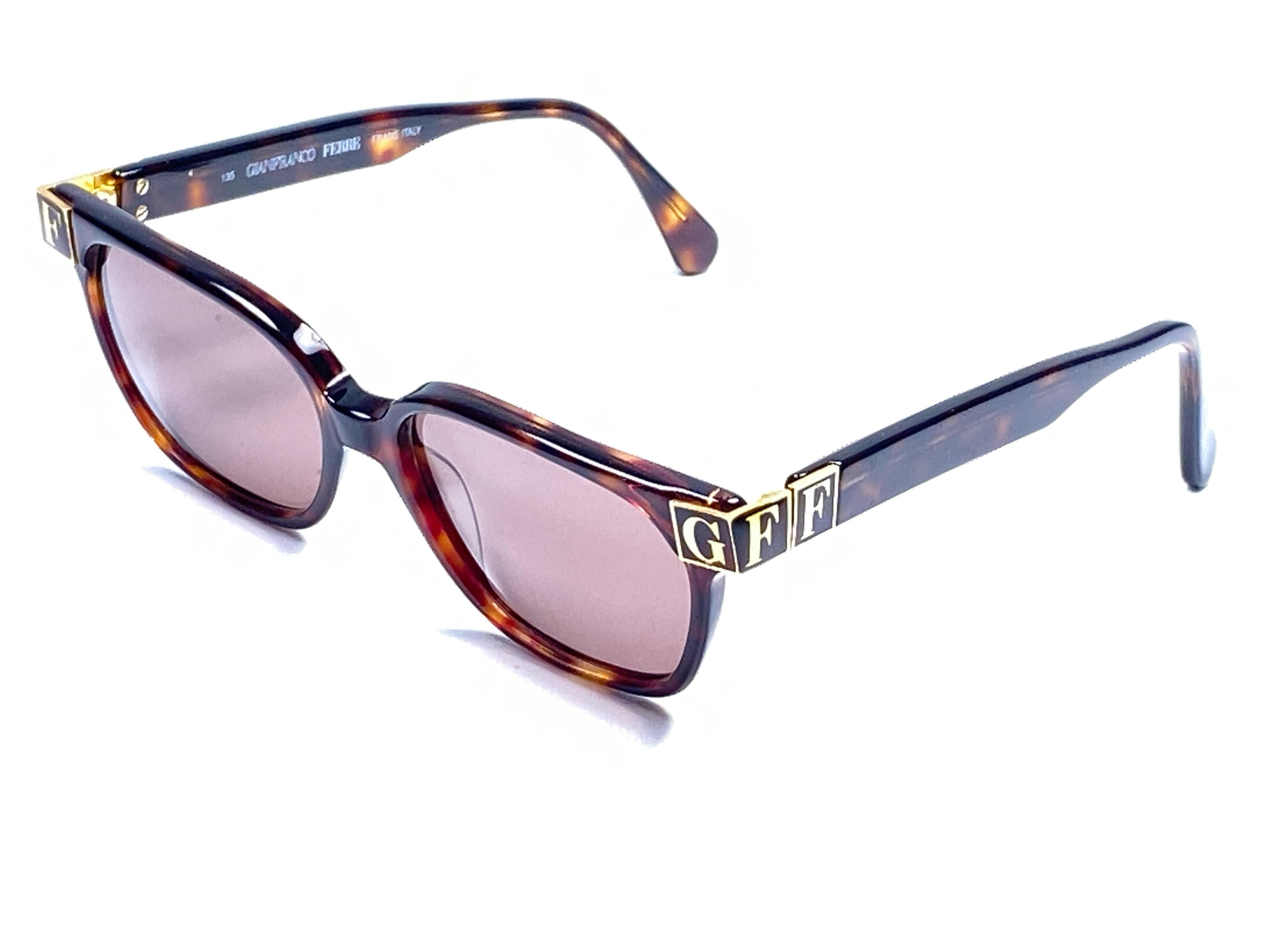 Women's or Men's New Vintage Gianfranco Ferré GFF 105 Gold / Dark Amber 1990 Italy Sunglasses For Sale