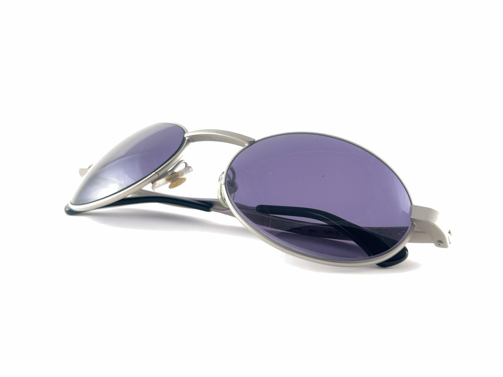 New Vintage Gianfranco Ferre Gff 314S Oval Silver Mate Made In Italy Sunglasses In New Condition For Sale In Baleares, Baleares