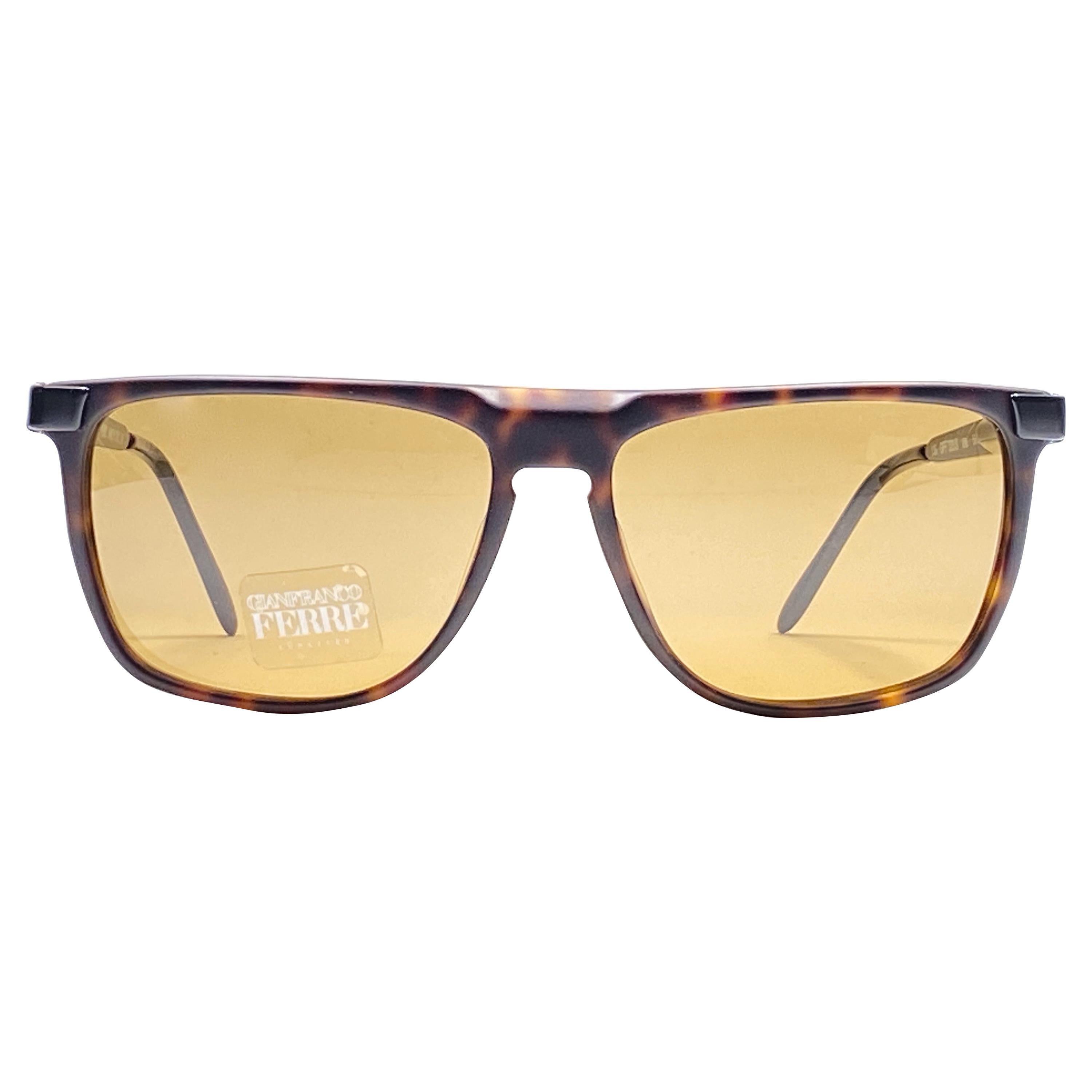 New Vintage Gianfranco Ferré GFF 320 Black  / Dark Amber 1990 Italy Sunglasses