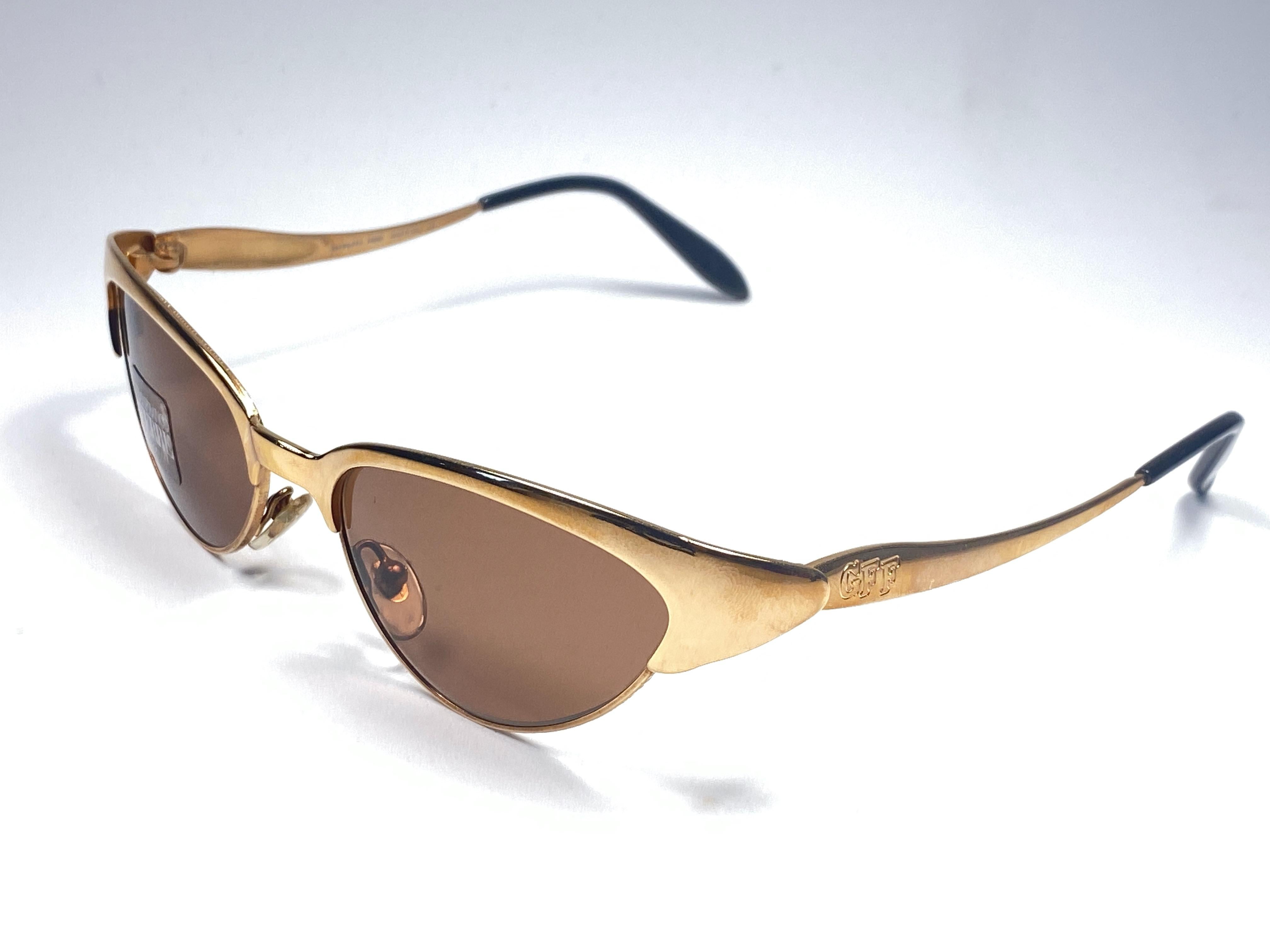 prada cat eye sunglasses