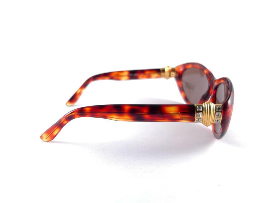 Women's or Men's New Vintage Gianfranco Ferré Gff 378/S Cat Eye Tortoise 90'S Italy Sunglasses For Sale