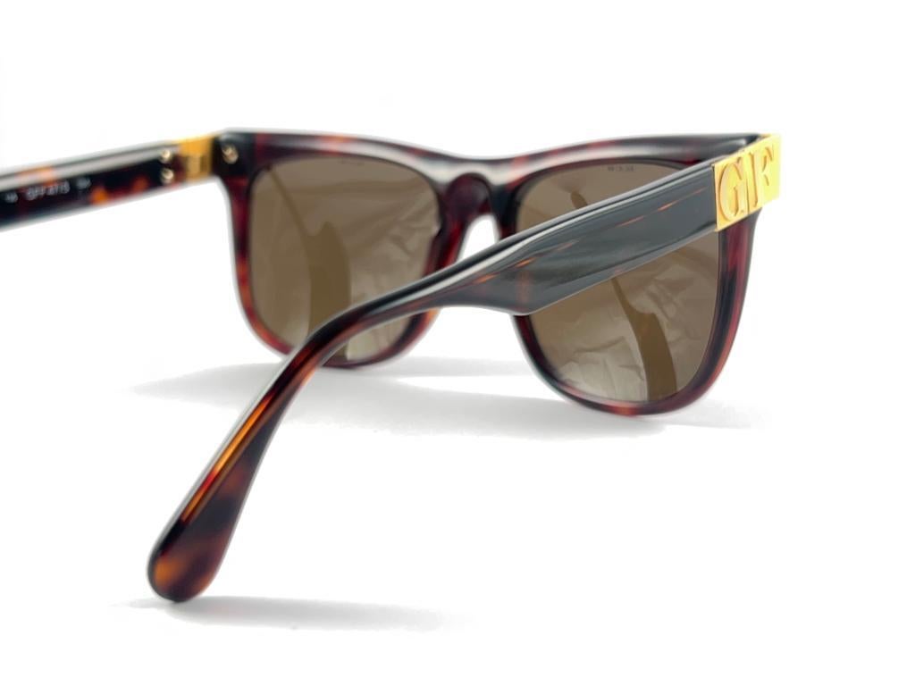 New Vintage Gianfranco Ferré GFF 47/S Gold / Dark Tortoise 1990 Italy Sunglasses For Sale 4