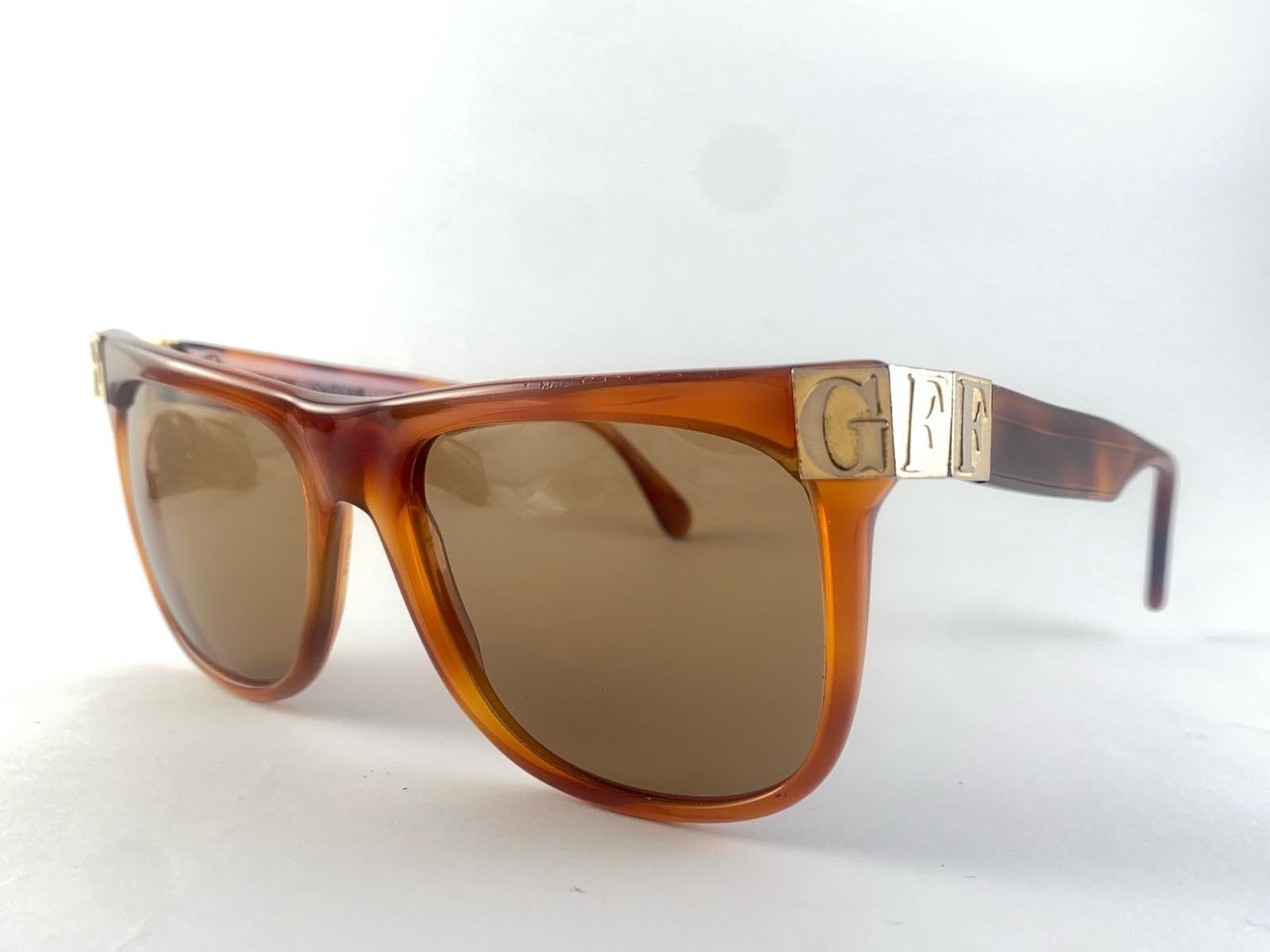 New Vintage Gianfranco Ferré GFF 47/S Gold & Tortoise 1990's Italy Sunglasses en vente 1