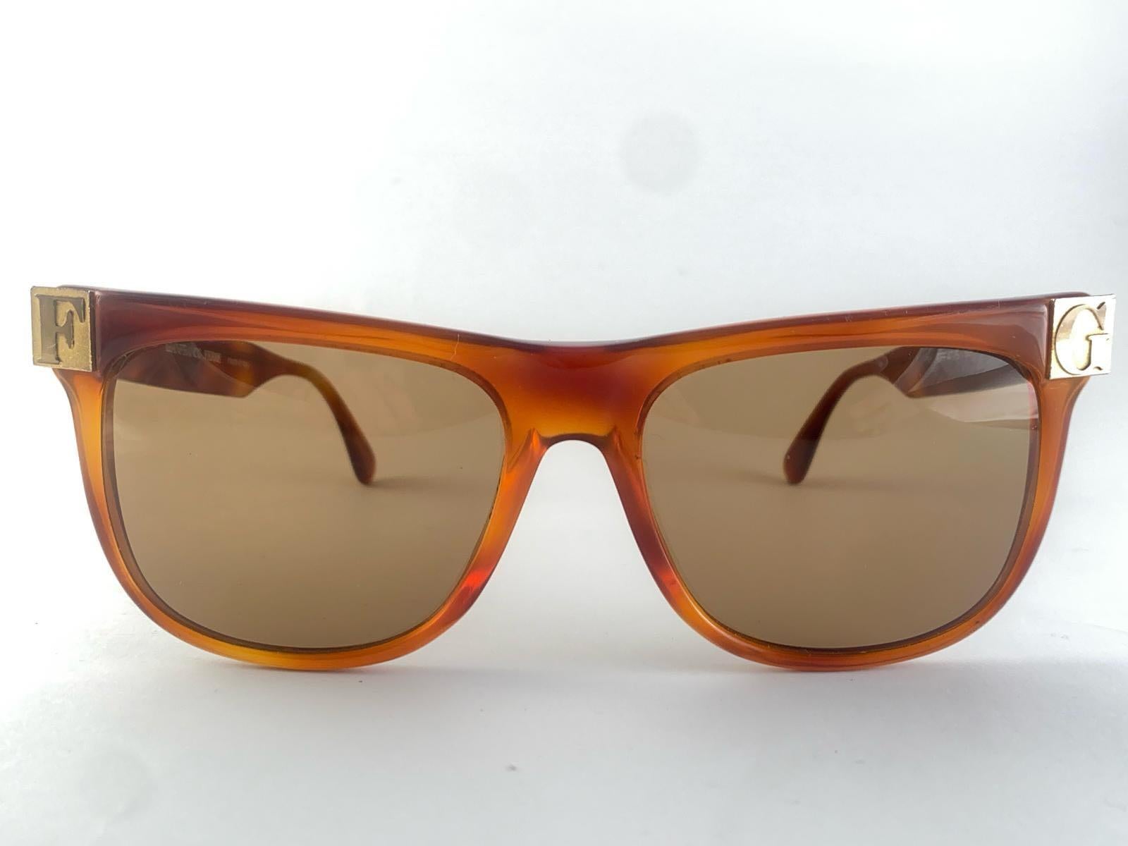 New Vintage Gianfranco Ferré GFF 47/S Gold & Tortoise 1990's Italy Sunglasses en vente 2