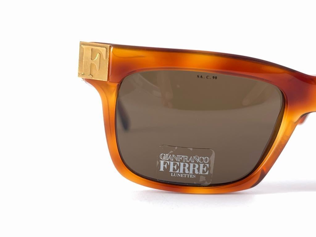 New Vintage Gianfranco Ferré GFF 48/S Gold & Tortoise 1990's Italy Sunglasses In New Condition For Sale In Baleares, Baleares