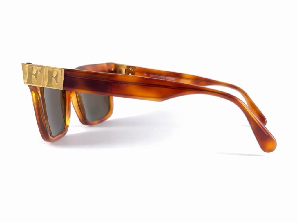New Vintage Gianfranco Ferré GFF 48/S Gold & Tortoise 1990's Italy Sunglasses For Sale 2