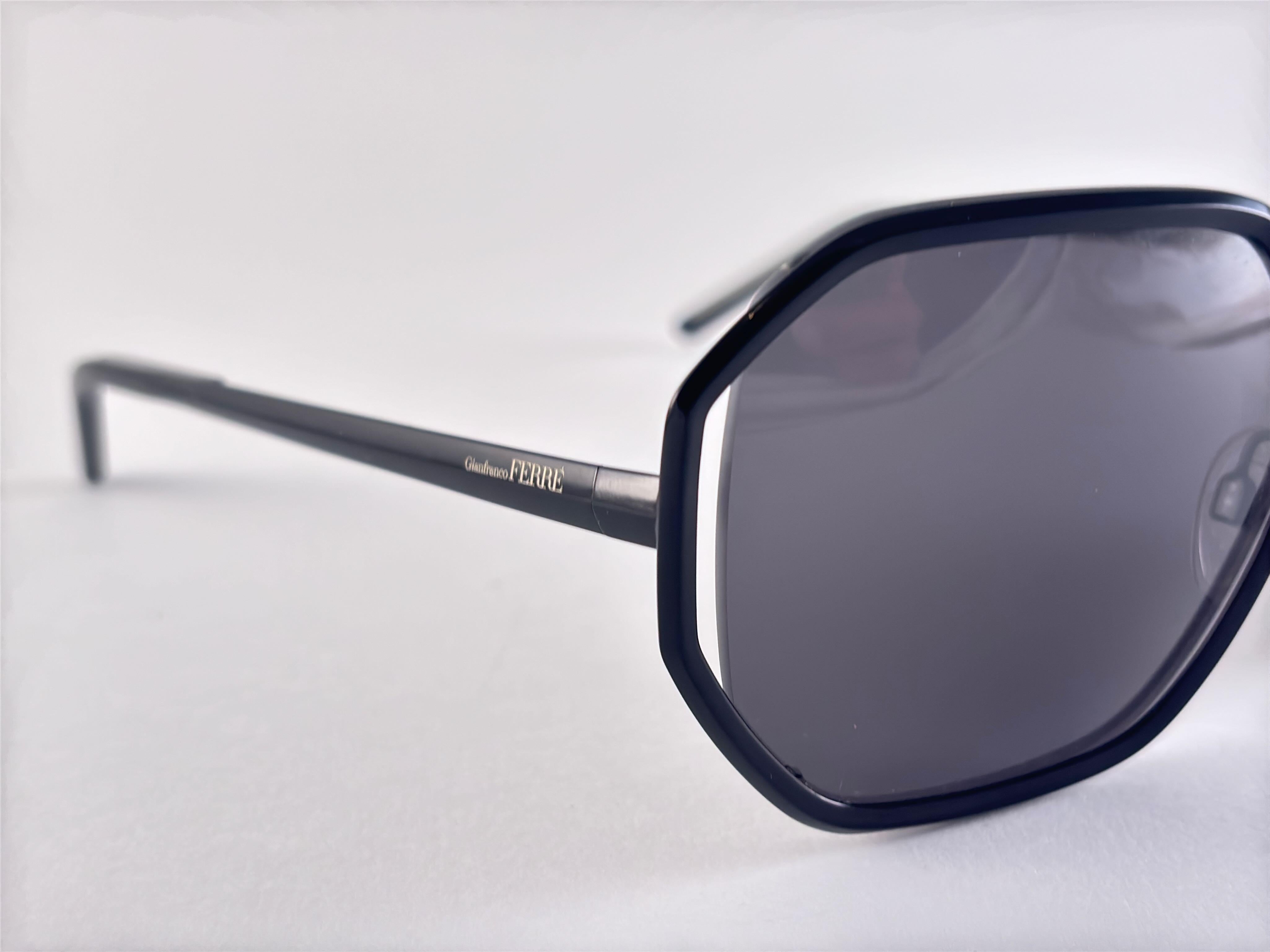 Femenino o masculino Nuevo Vintage Gianfranco Ferre GFF953 NEGRO Gafas de sol Made In Italy en venta