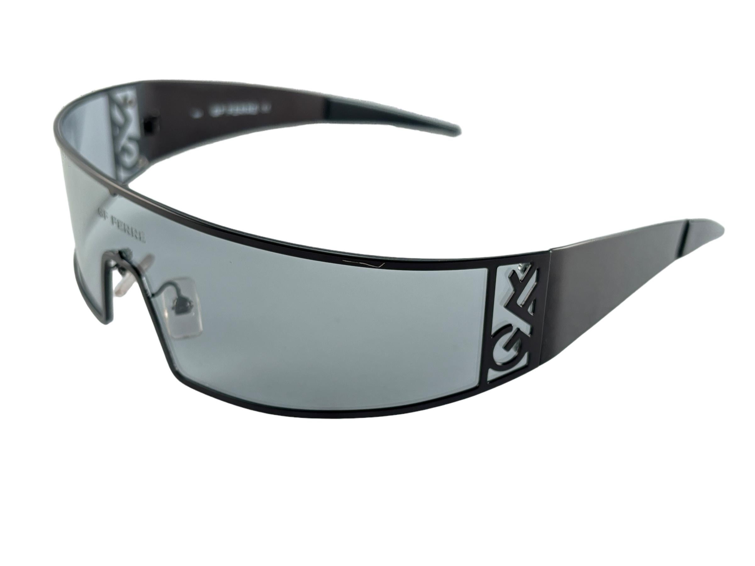 New Vintage Gianfranco Ferre Mask Wrap Around  Y2K Made In Italy Sunglasses In New Condition In Baleares, Baleares