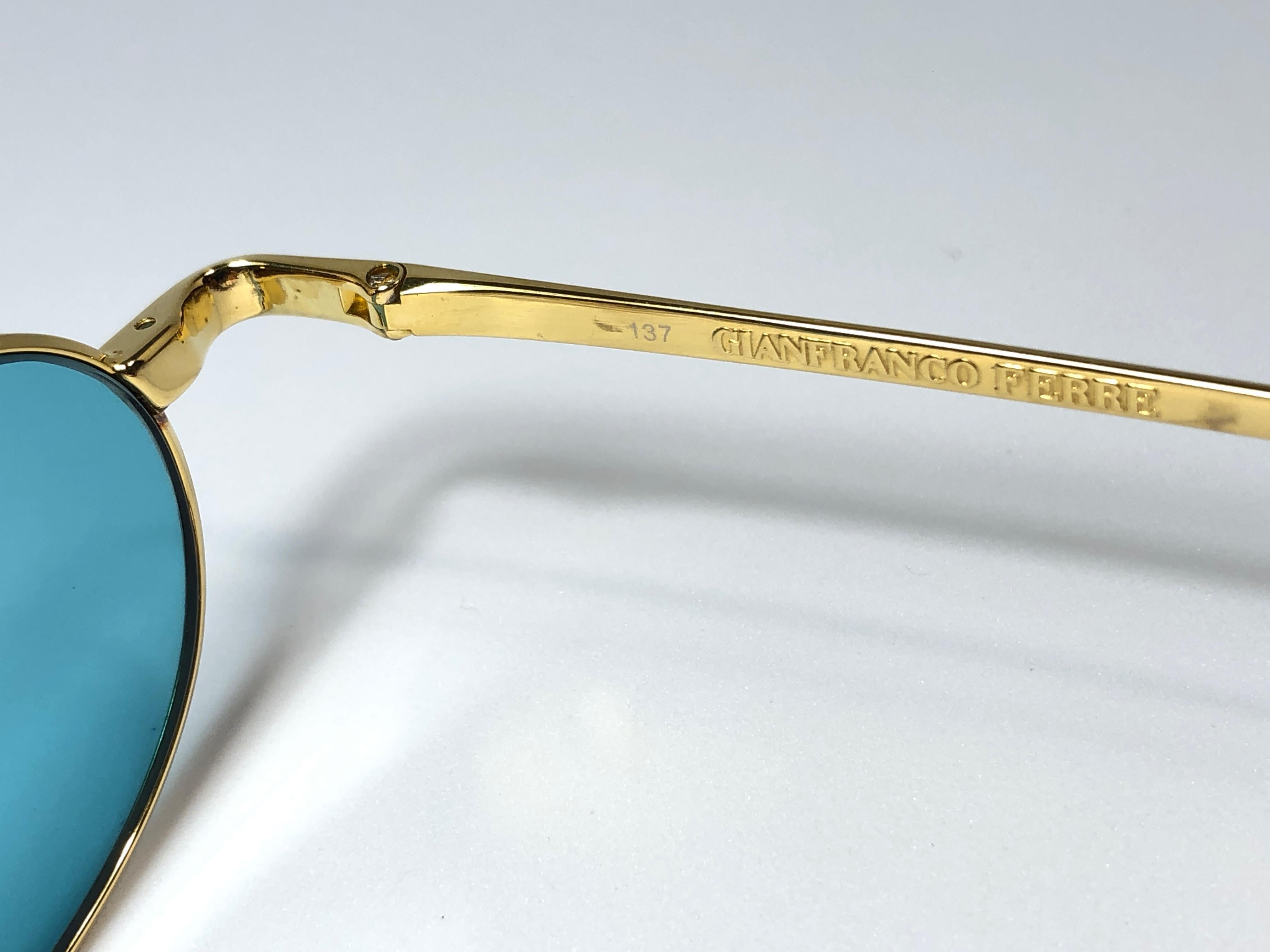 New Vintage Gianfranco Ferre Oval Gold 1990's Made in Italy Sunglasses In New Condition In Baleares, Baleares