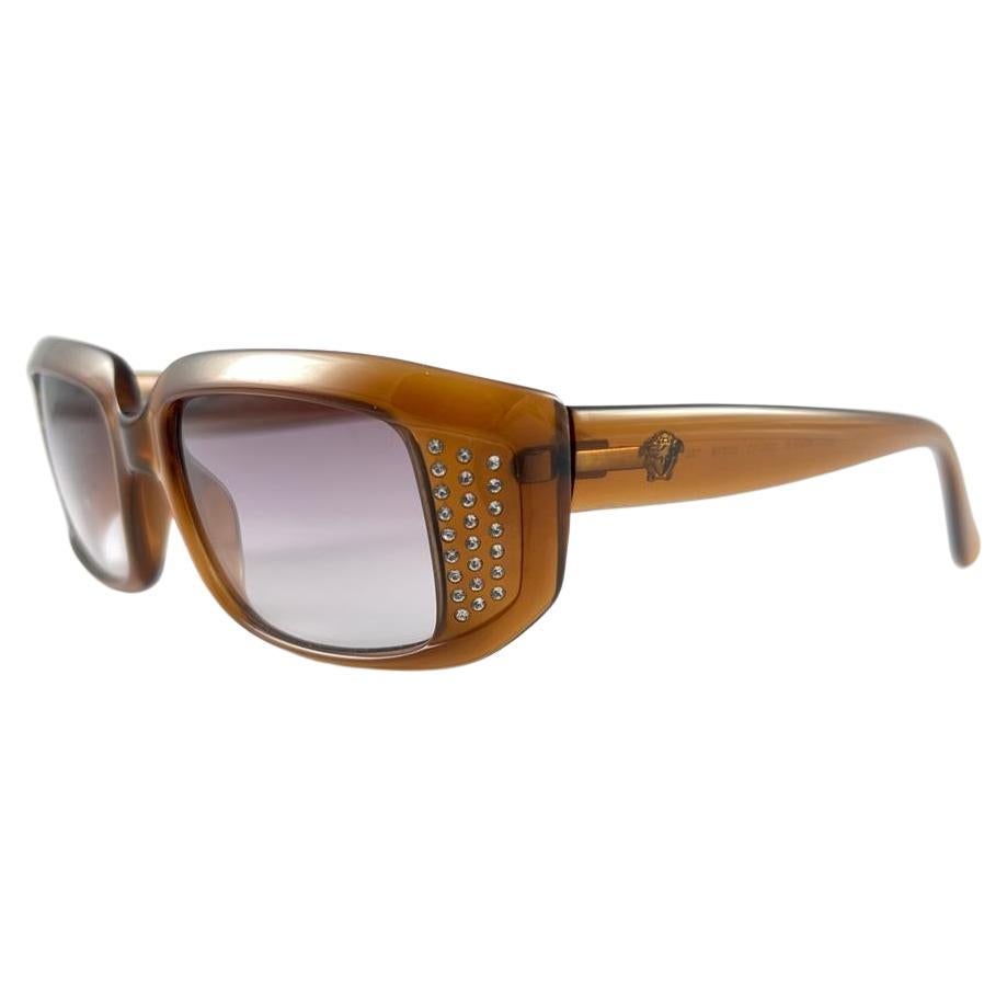 New Vintage Gianni Versace Mod 4035B Translucent Honey 2000'S Italy Sunglasses For Sale