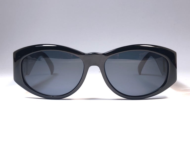 New Vintage Gianni Versace T24 C Sleek Black Sunglasses 1990's Made in ...