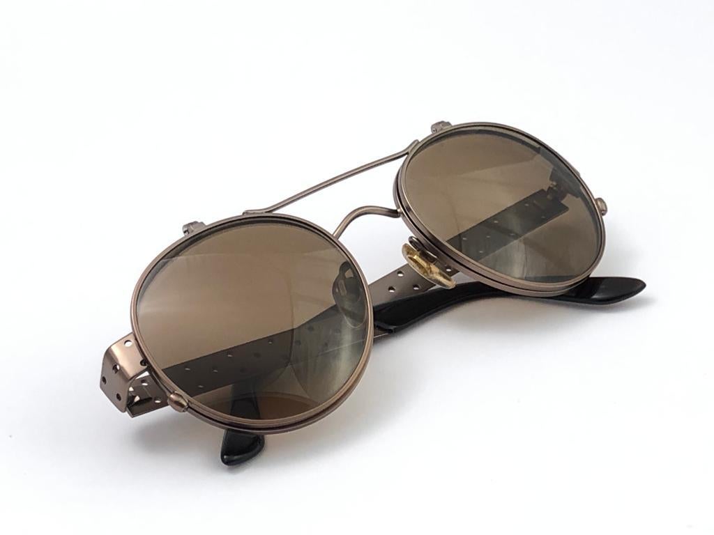 New Vintage Giorgio Armani 657 Flip Top Copper 1990 Sunglasses Made in Italy In New Condition In Baleares, Baleares